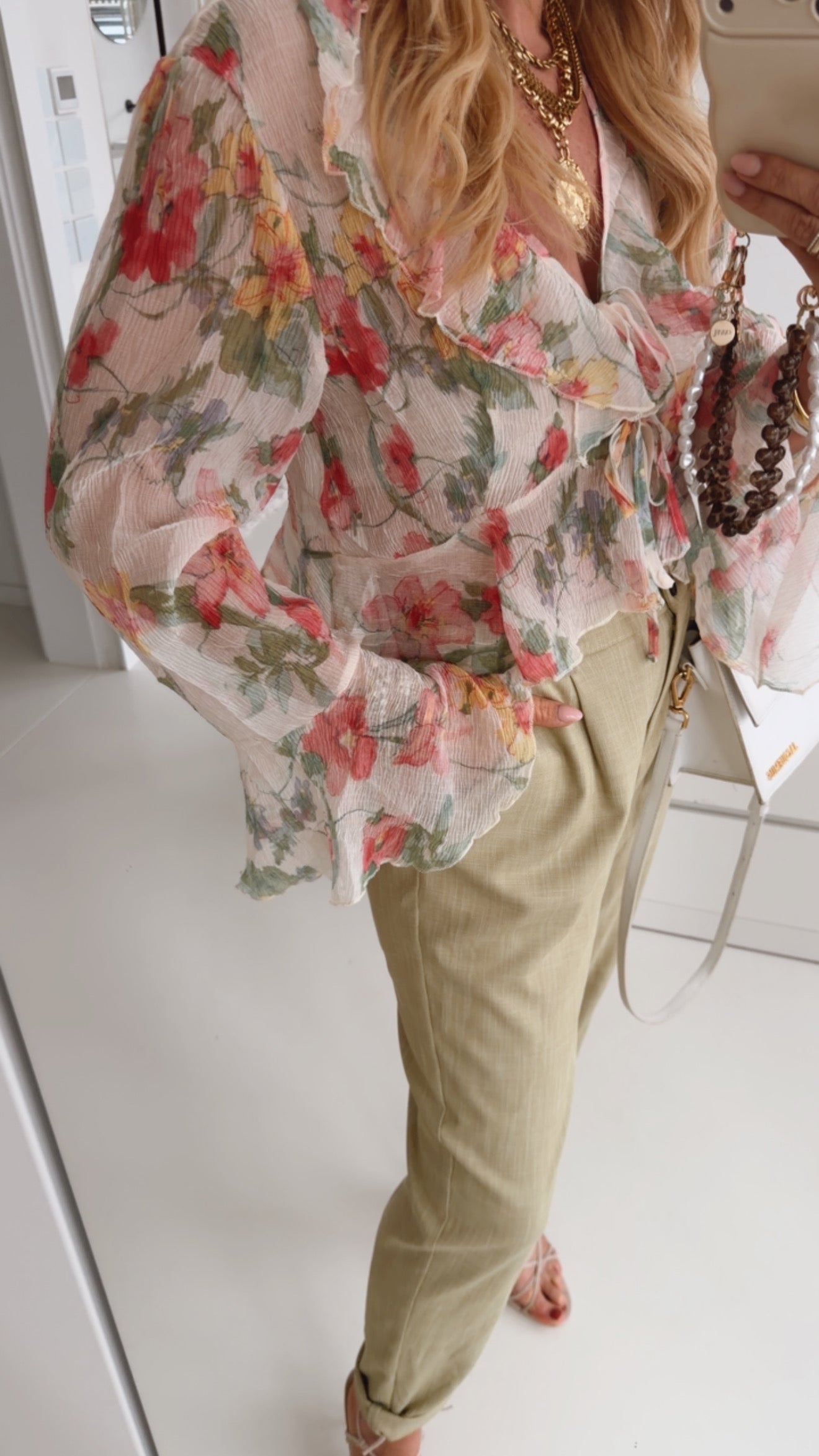 Bluse Volant zum Binden