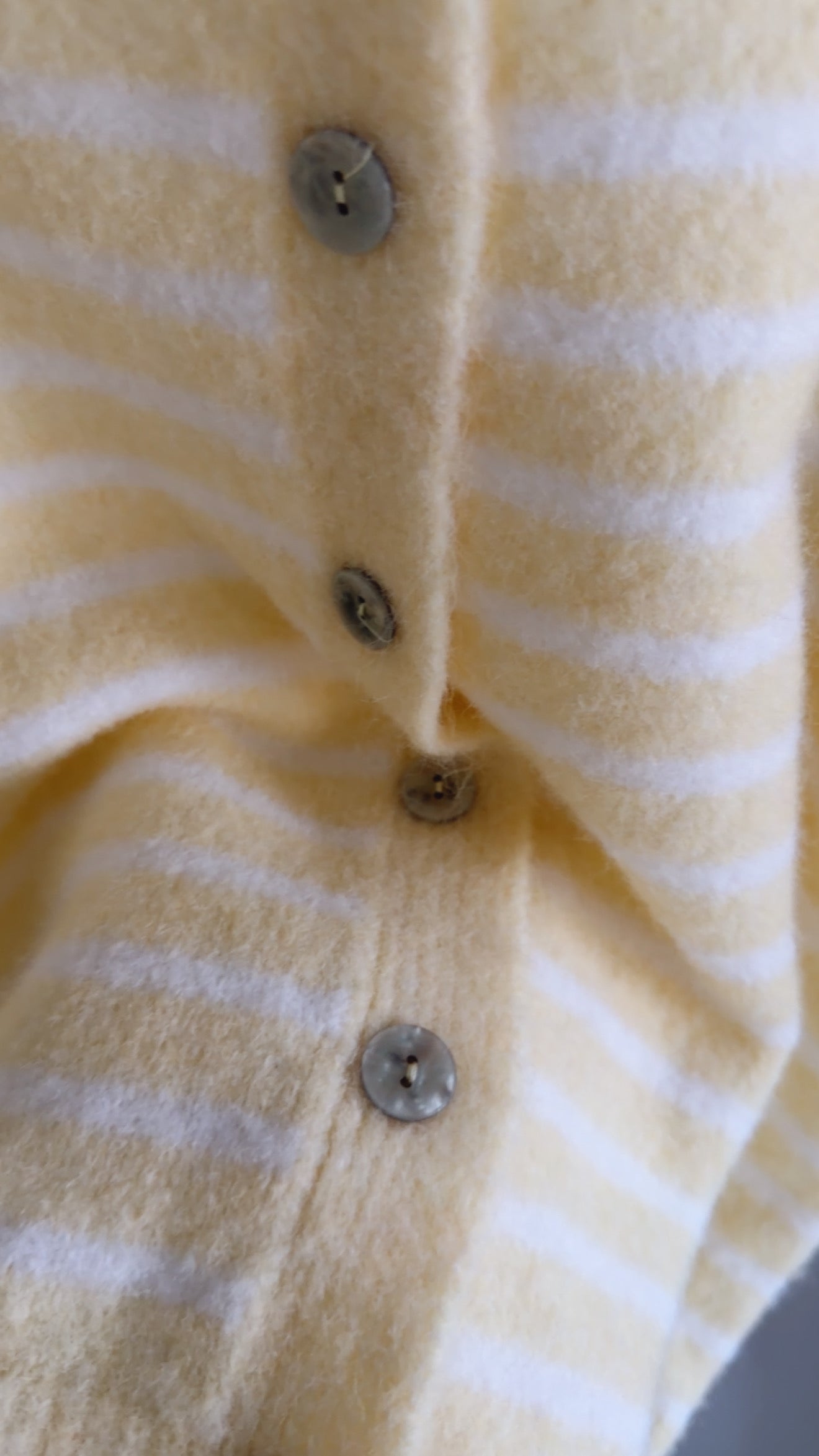 Striped Pullunder Buttons