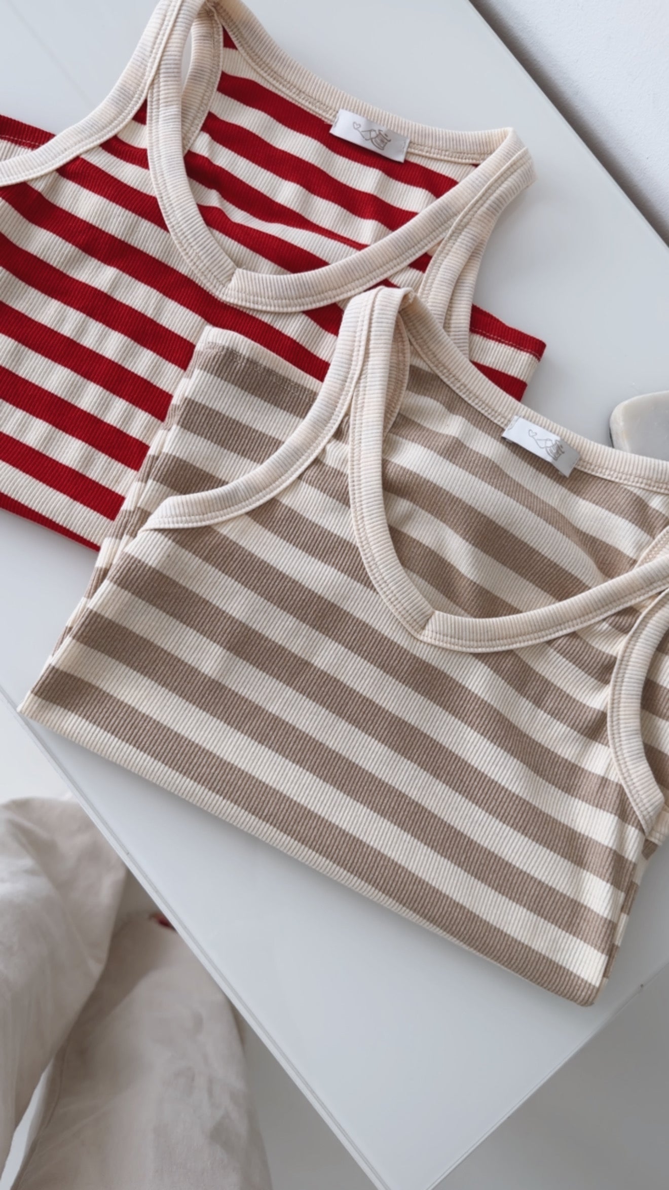Tank Top Stripes Rounded V-Neck