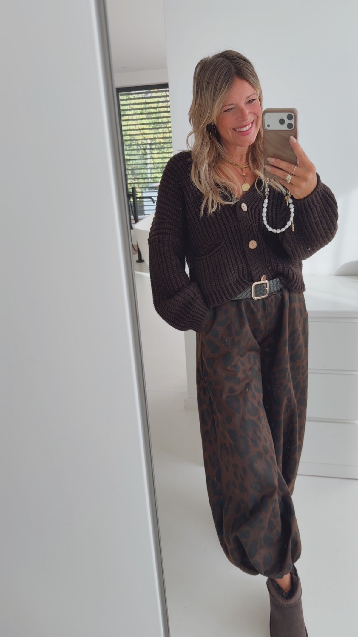 Strickjacke Side Pockets