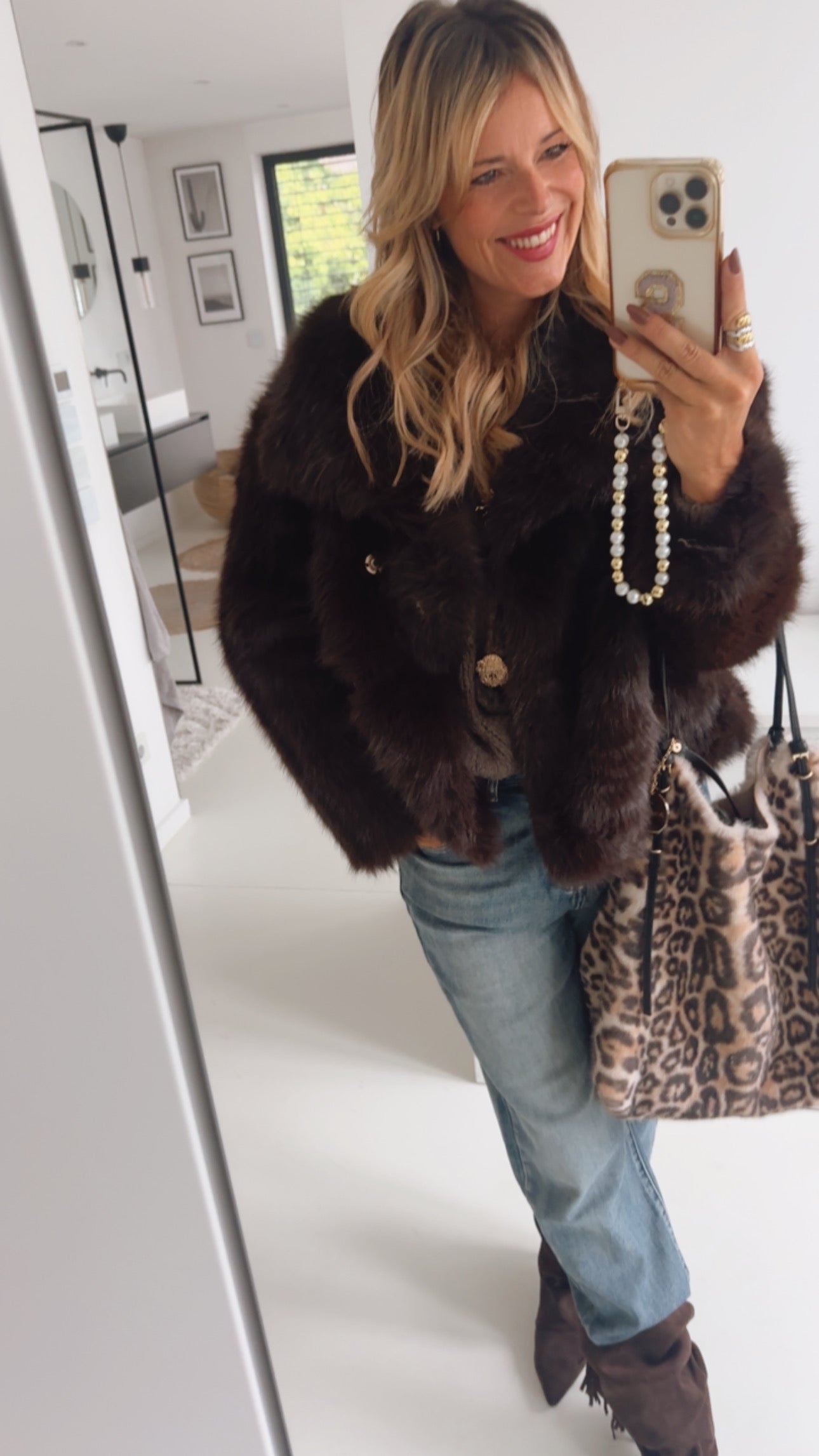 Fell Jacke Big Collar