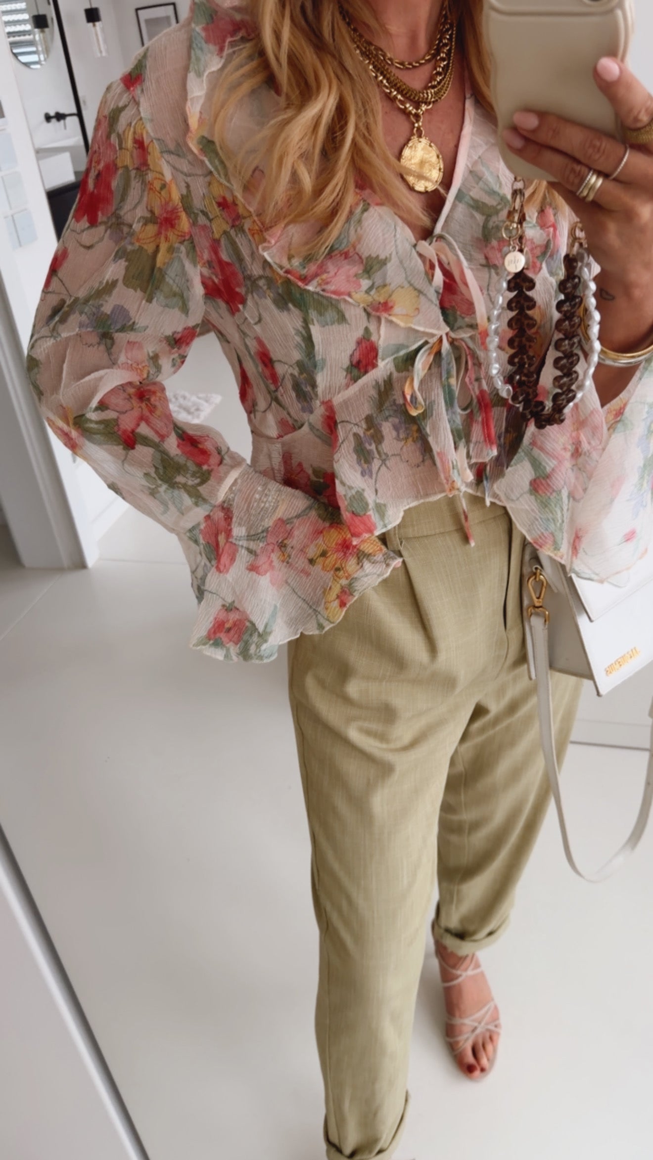 Bluse Volant zum Binden