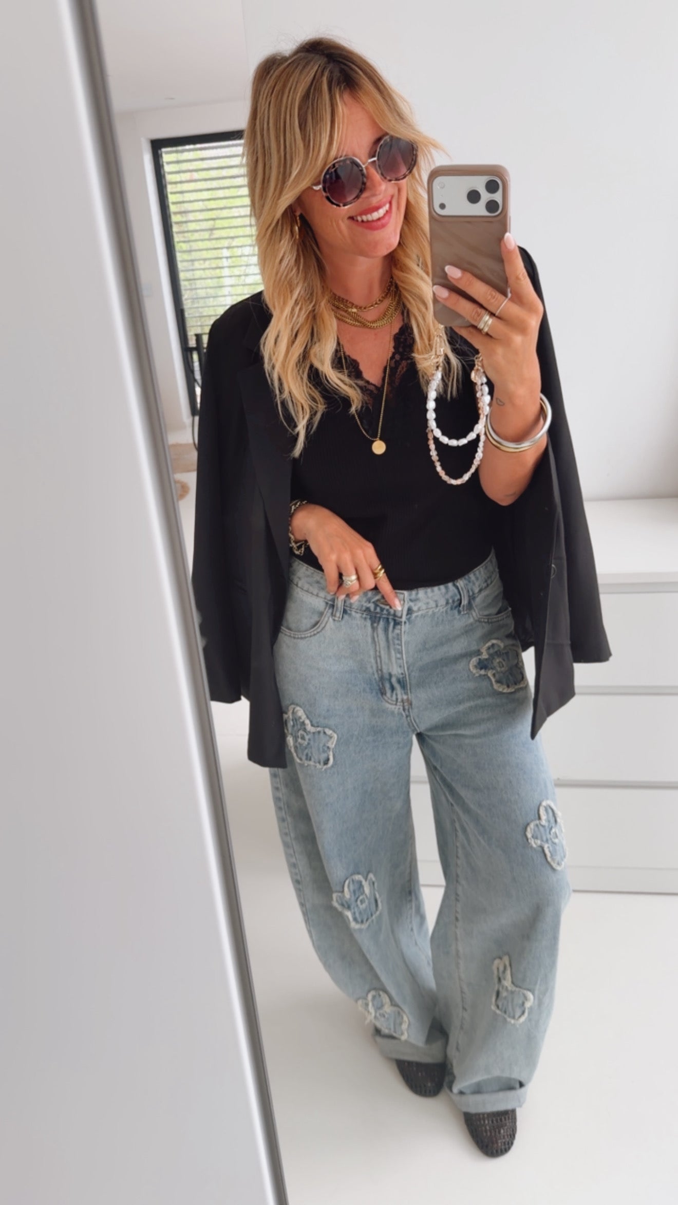 Ribbed Shirt Lace V-Neck