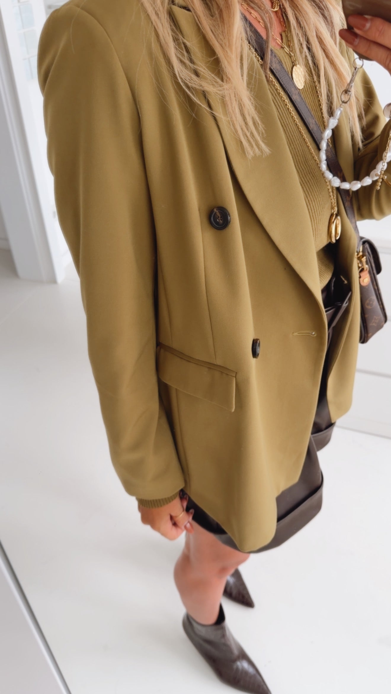 Classy Blazer Button