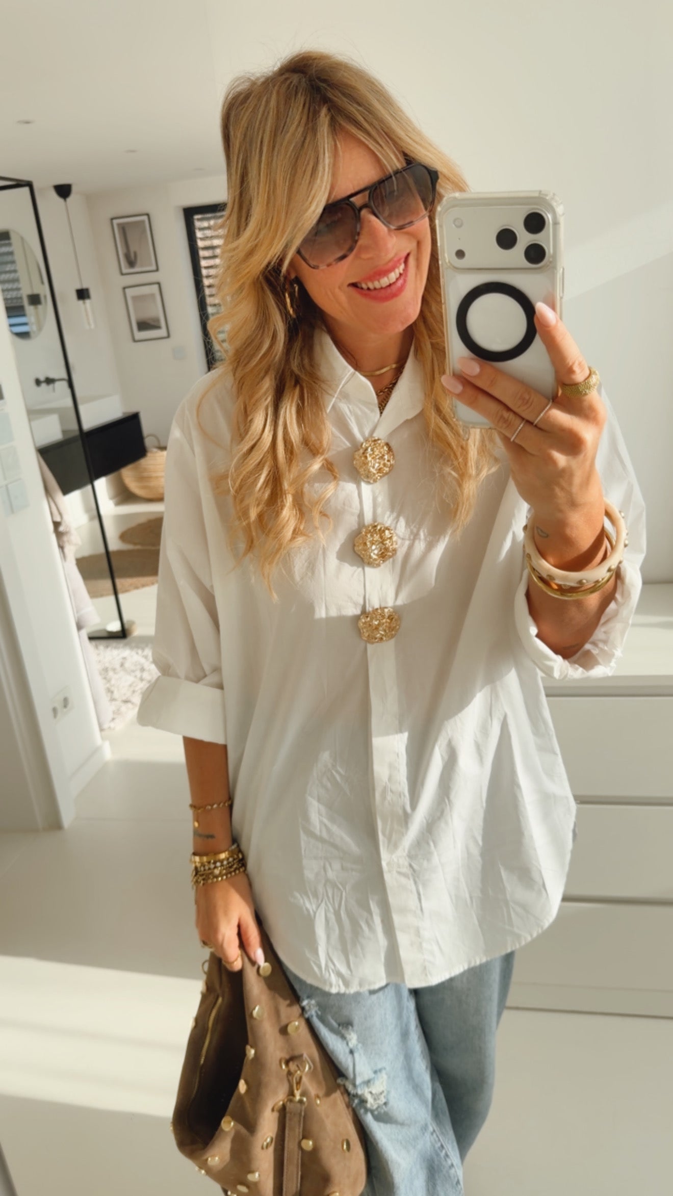 Bluse Statement Brooch