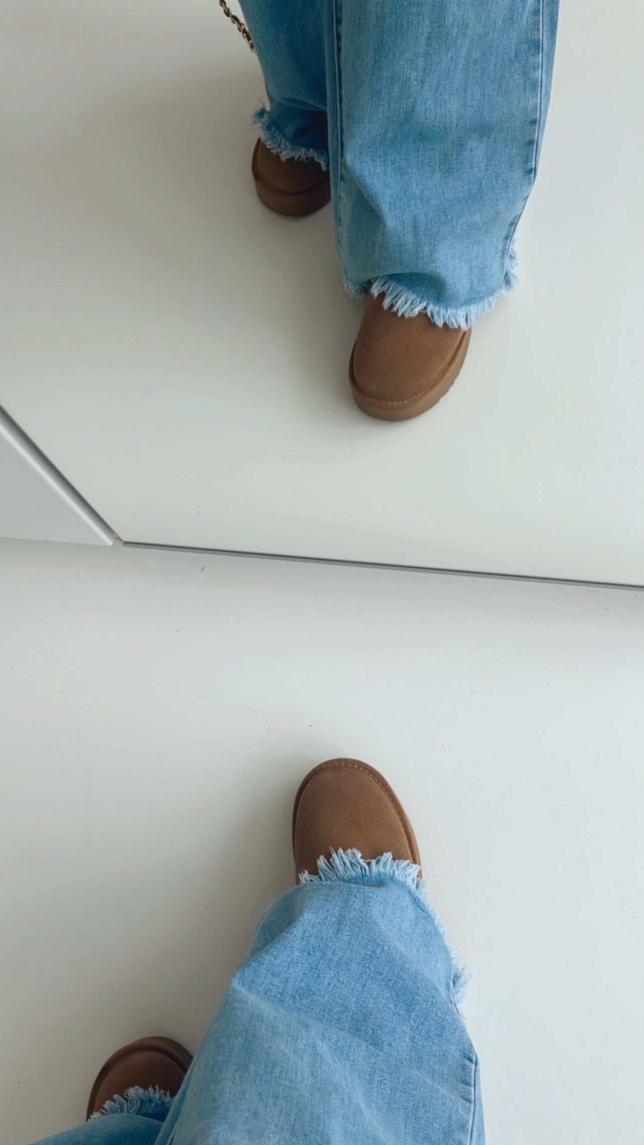 Jeans Loose Leg Fringe