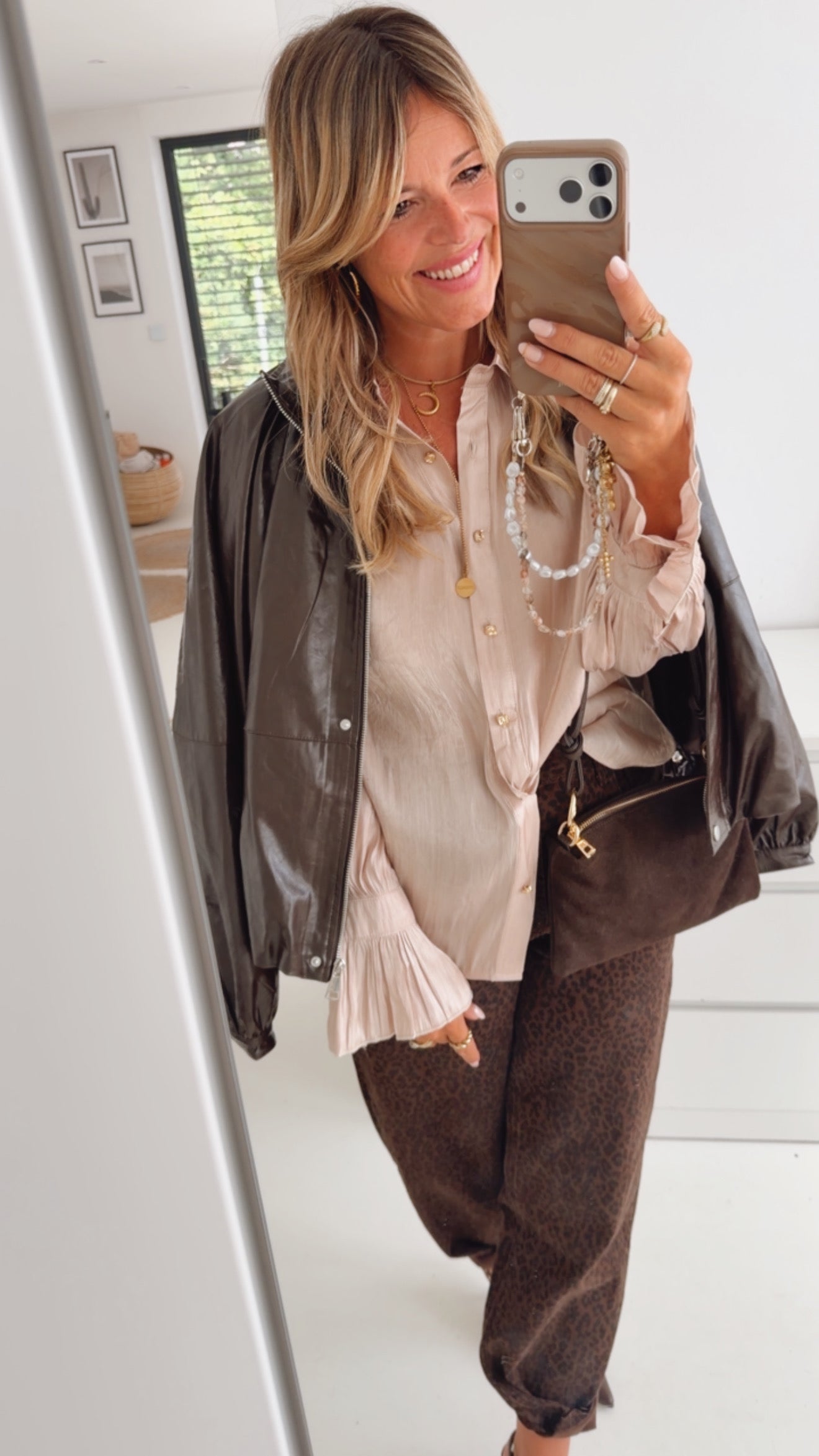 Everyday Hose Leo Vibes