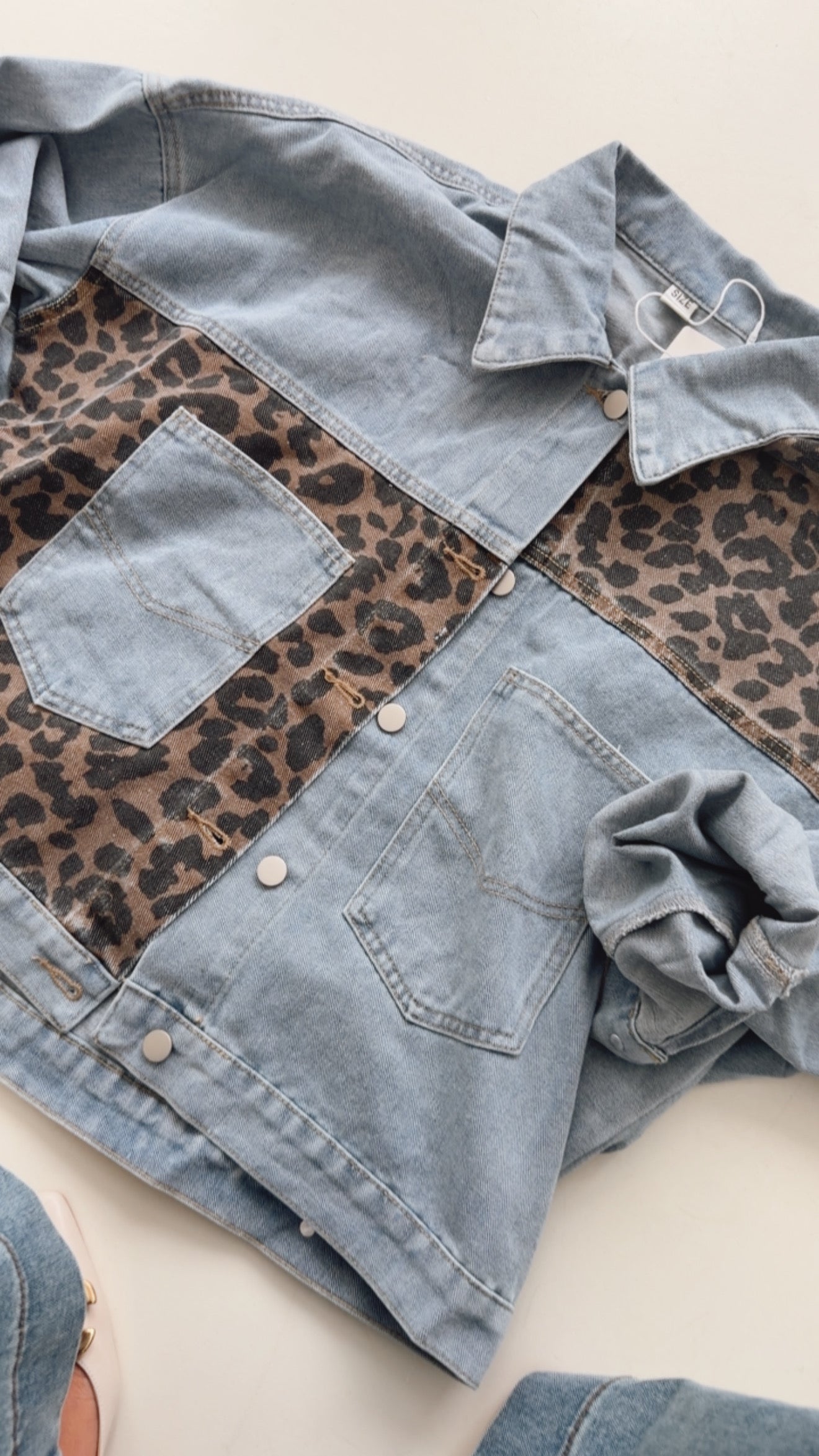 Cropped Jeans Jacke Leo