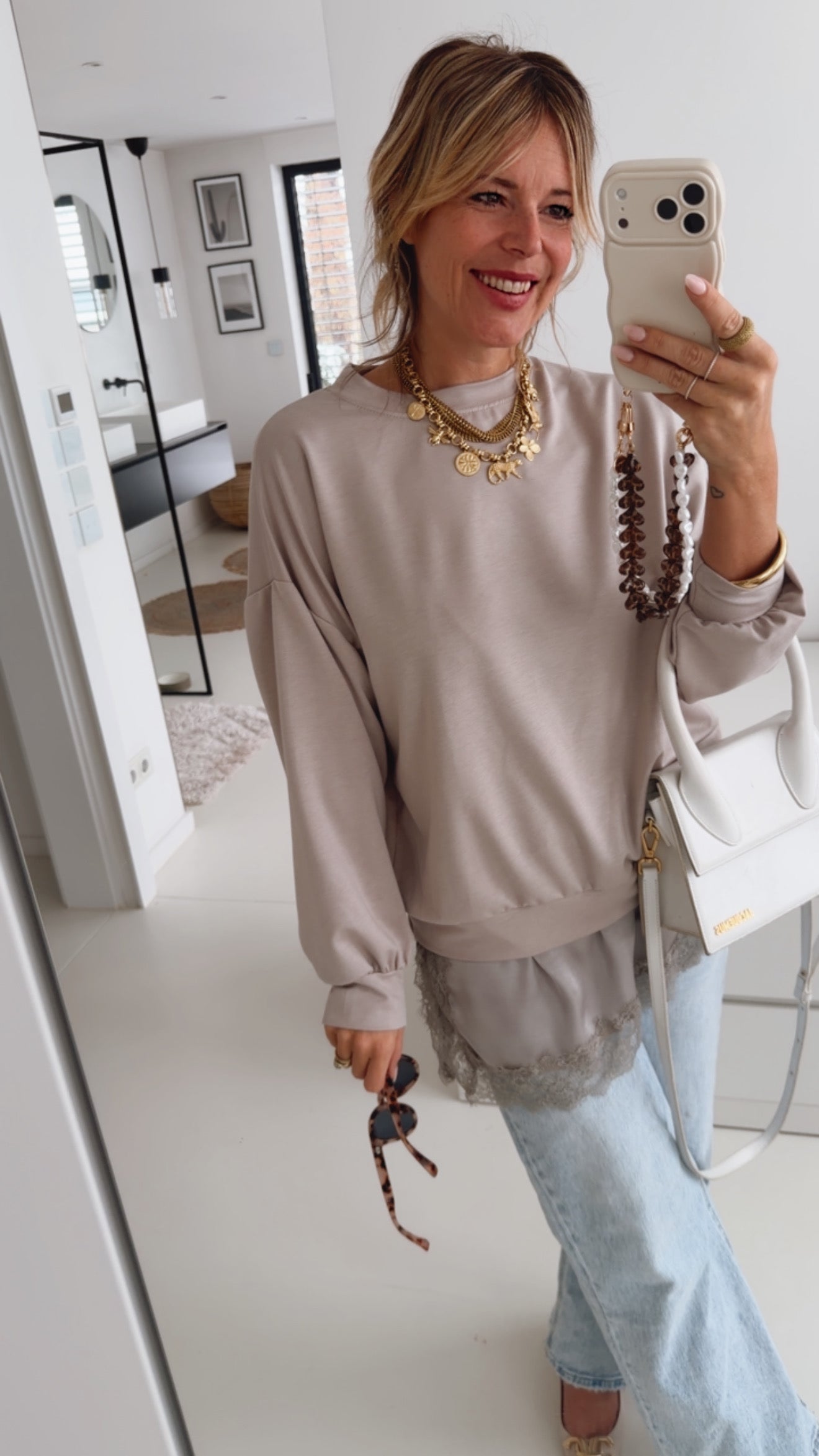 Long Pulli mit Spitze