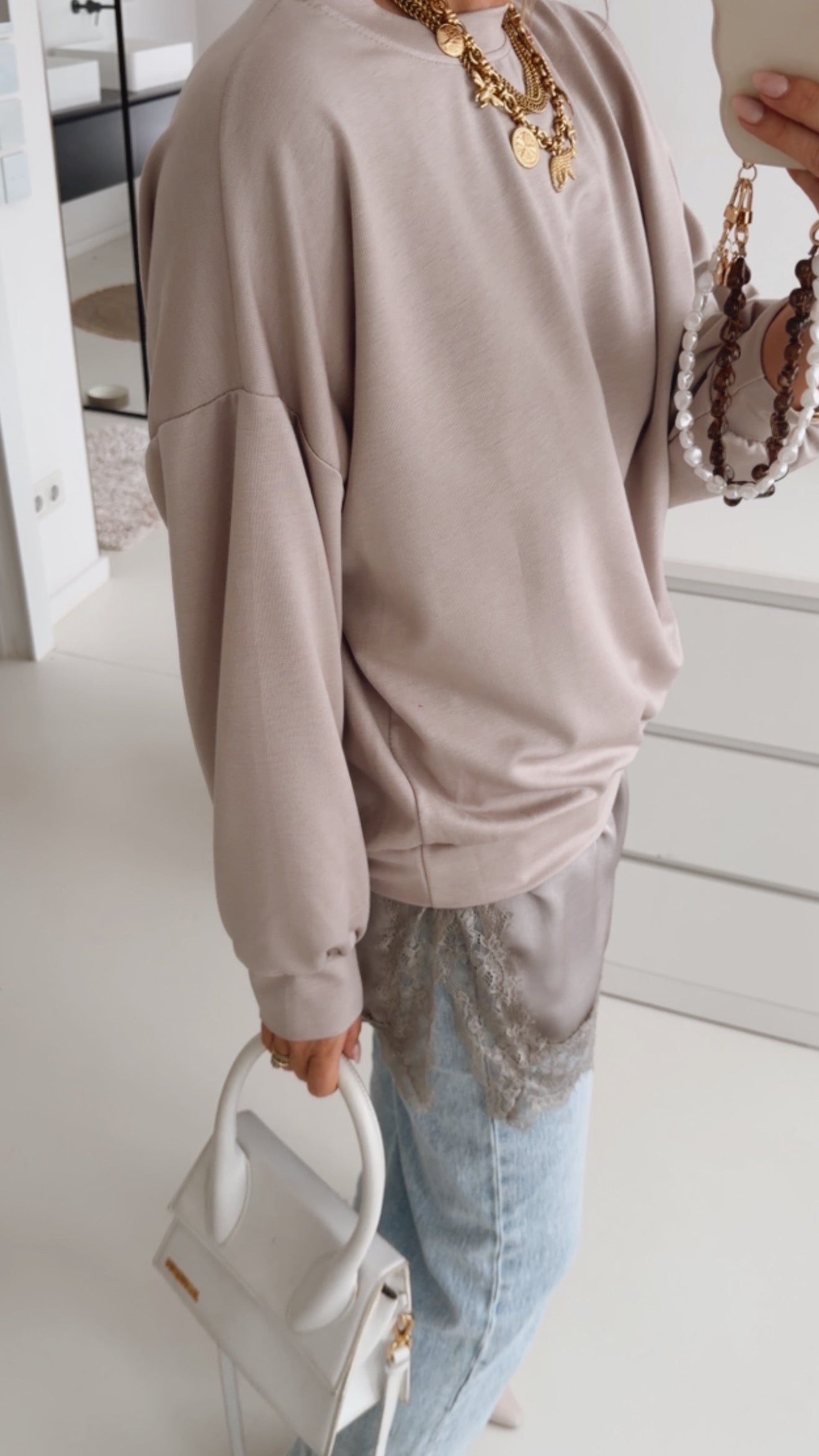 Long Pulli mit Spitze
