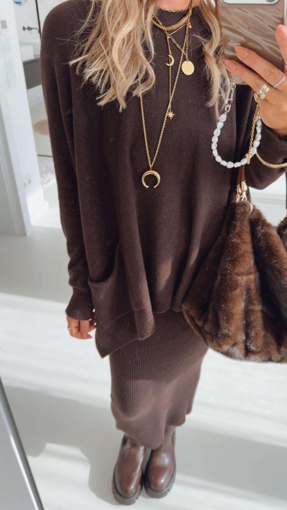 Capsule Pulli Side Pocket