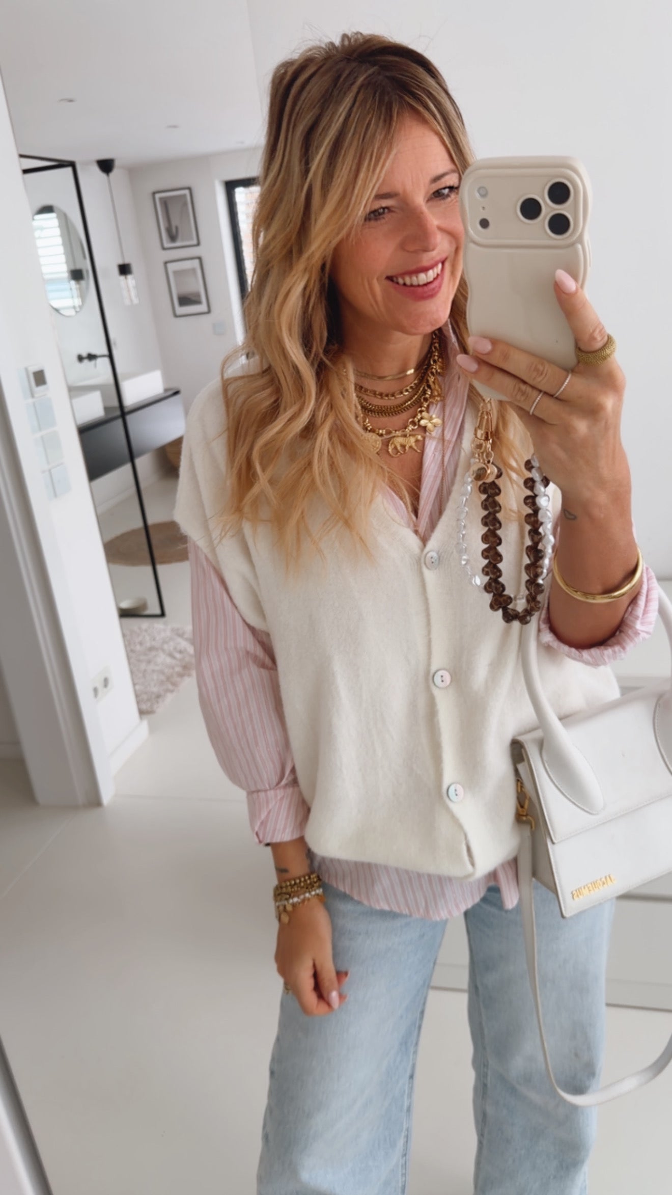 Oversize Strick Pullunder Buttons