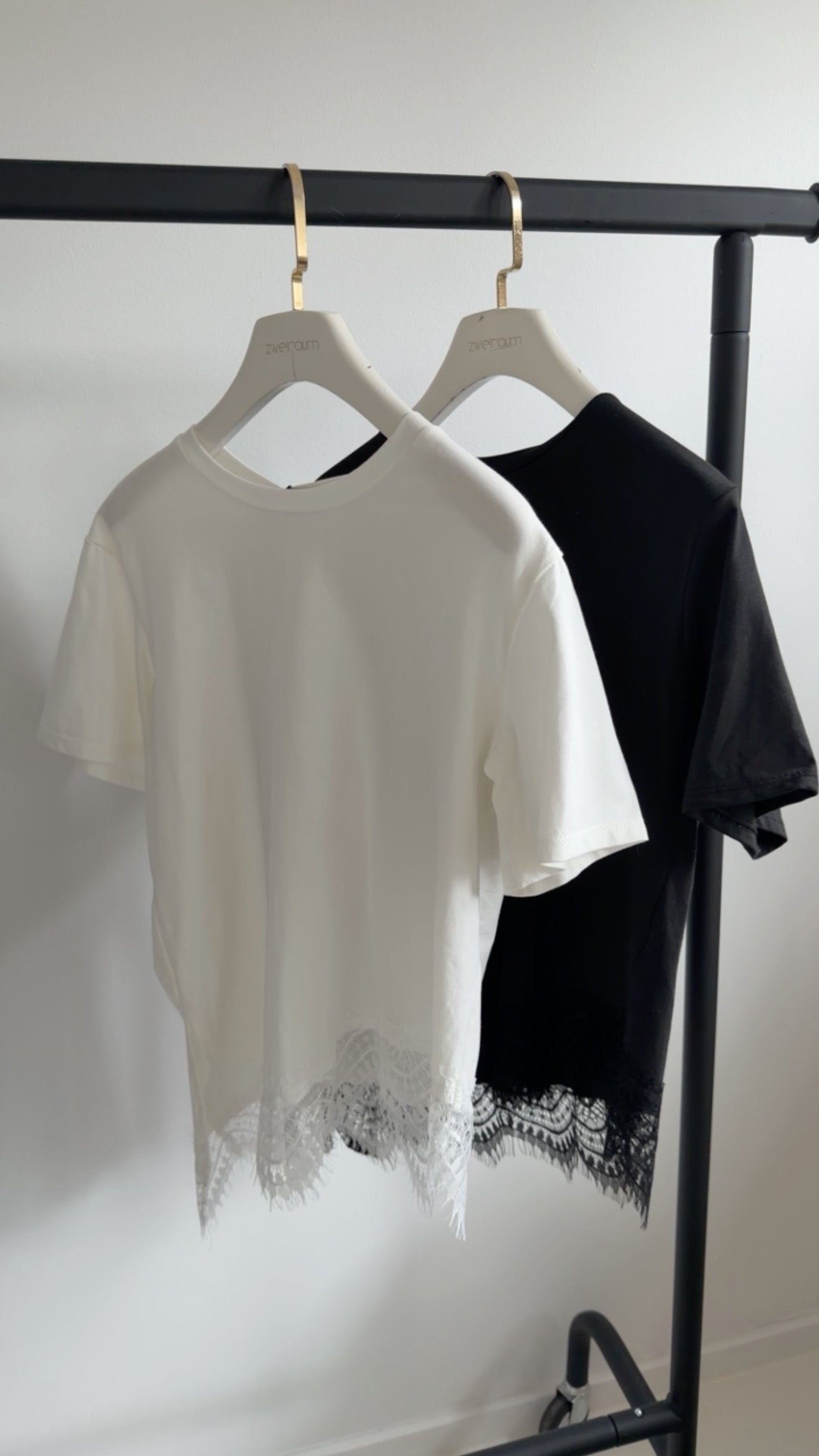 T-Shirt Asymmerisch Lace