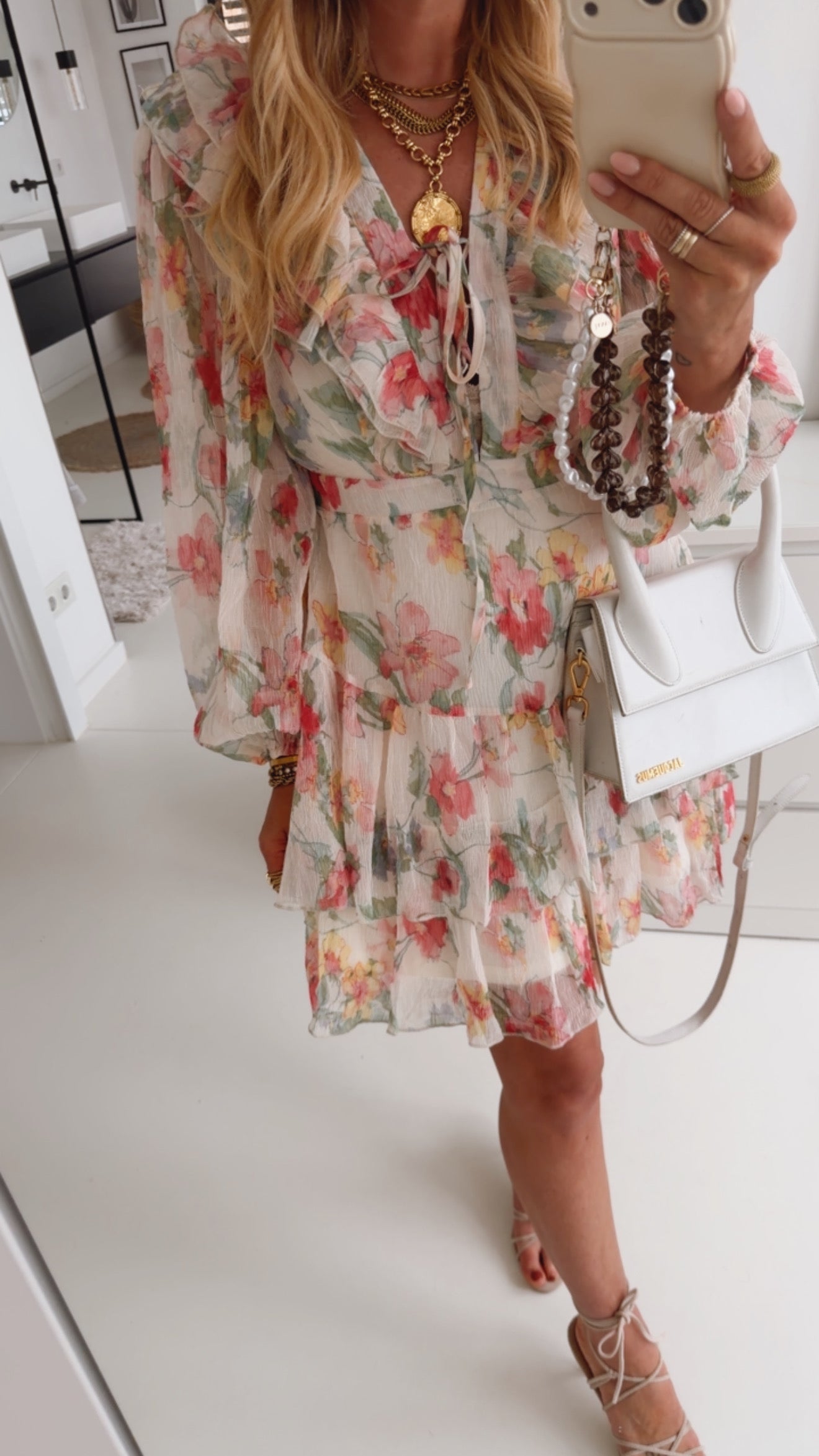 Volant Kleid Cross