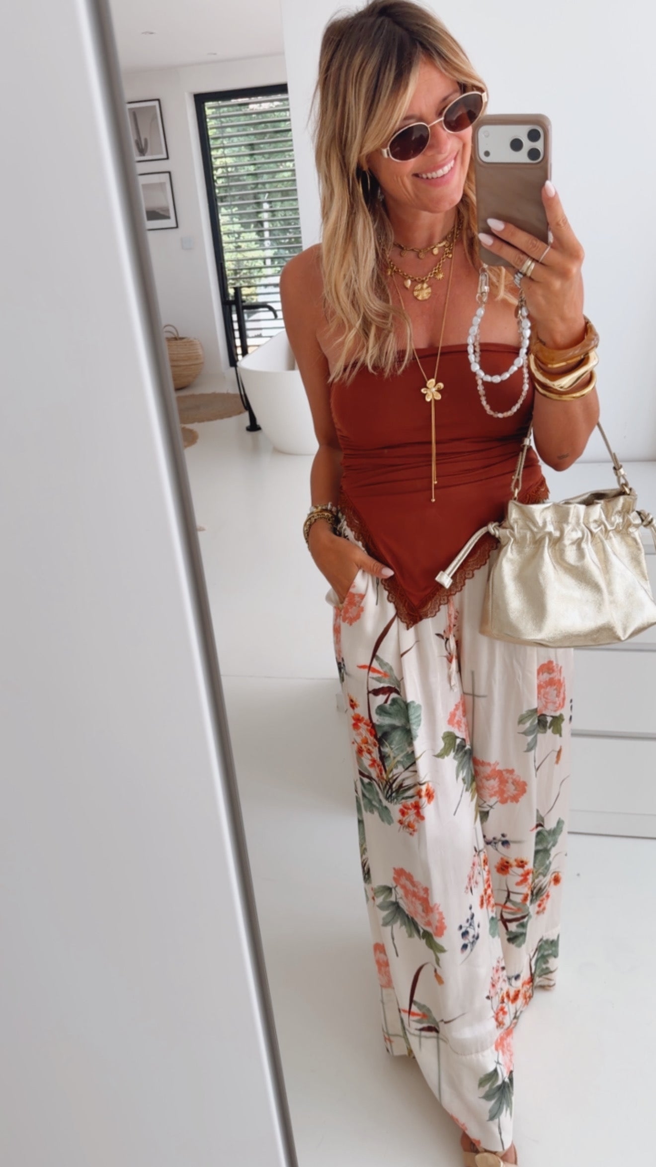Tube Top mit seitlichem Schlitz & Lace Detail