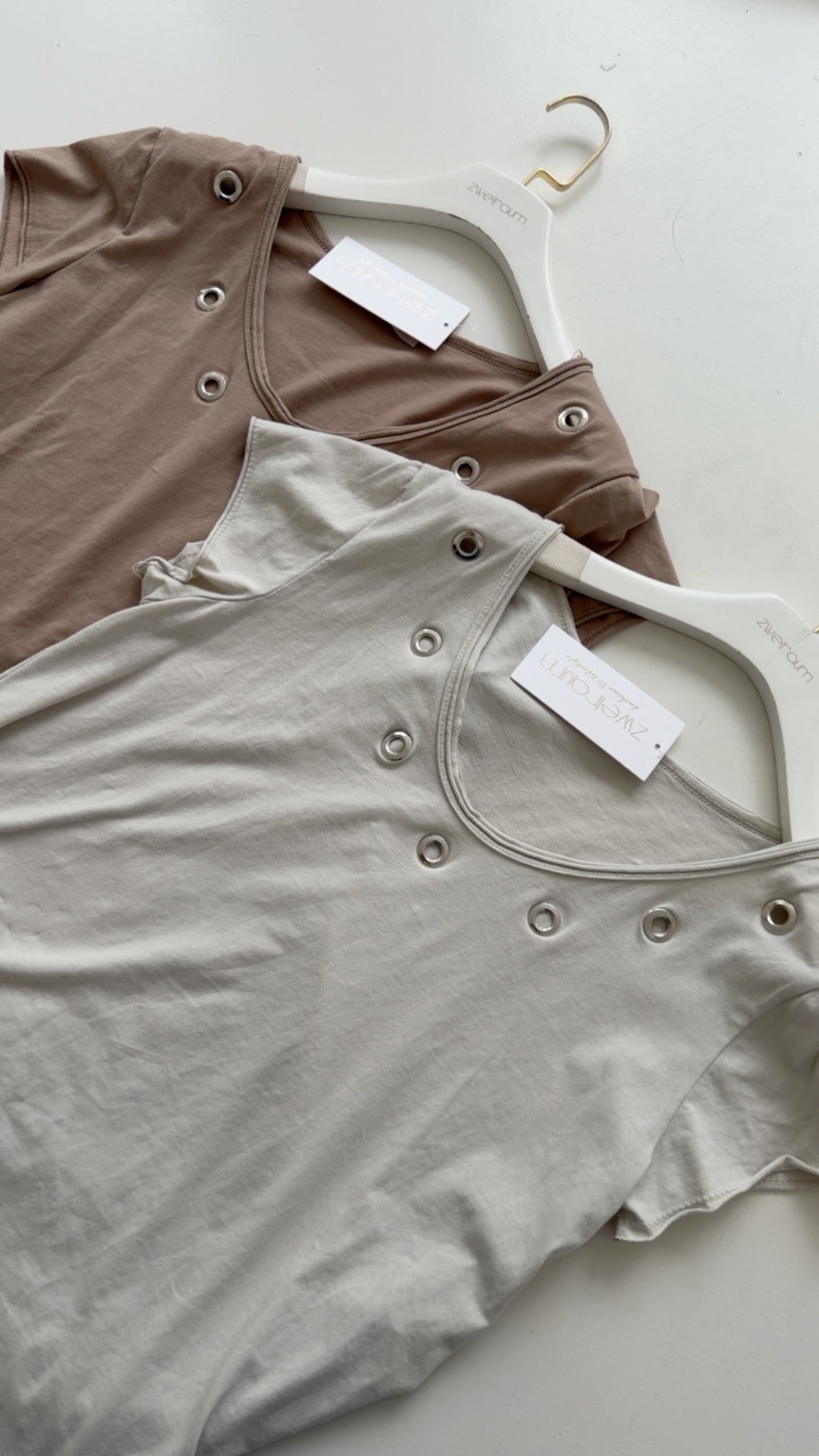T-Shirt Nieten Details
