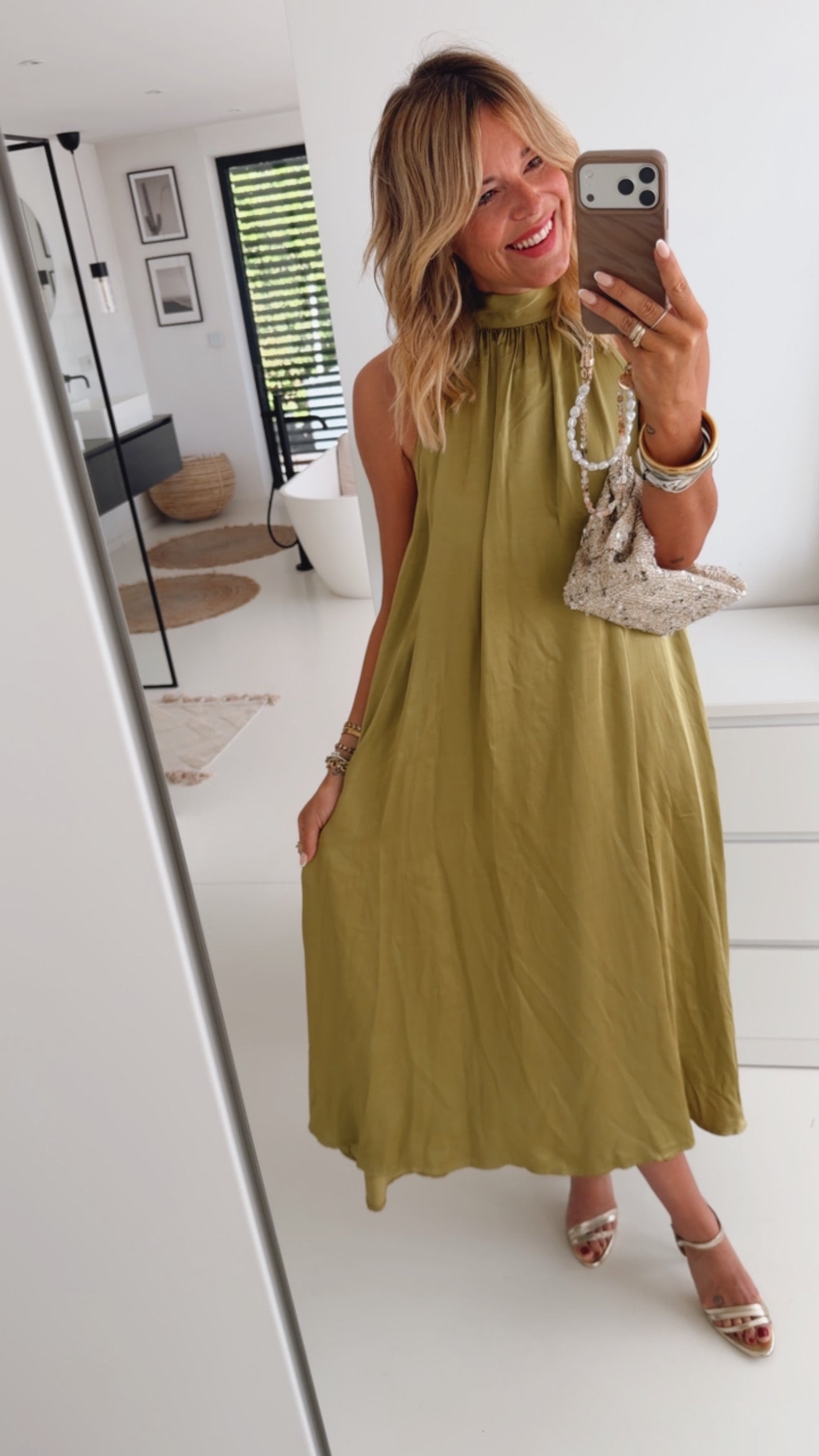 Kleid Neck Tie