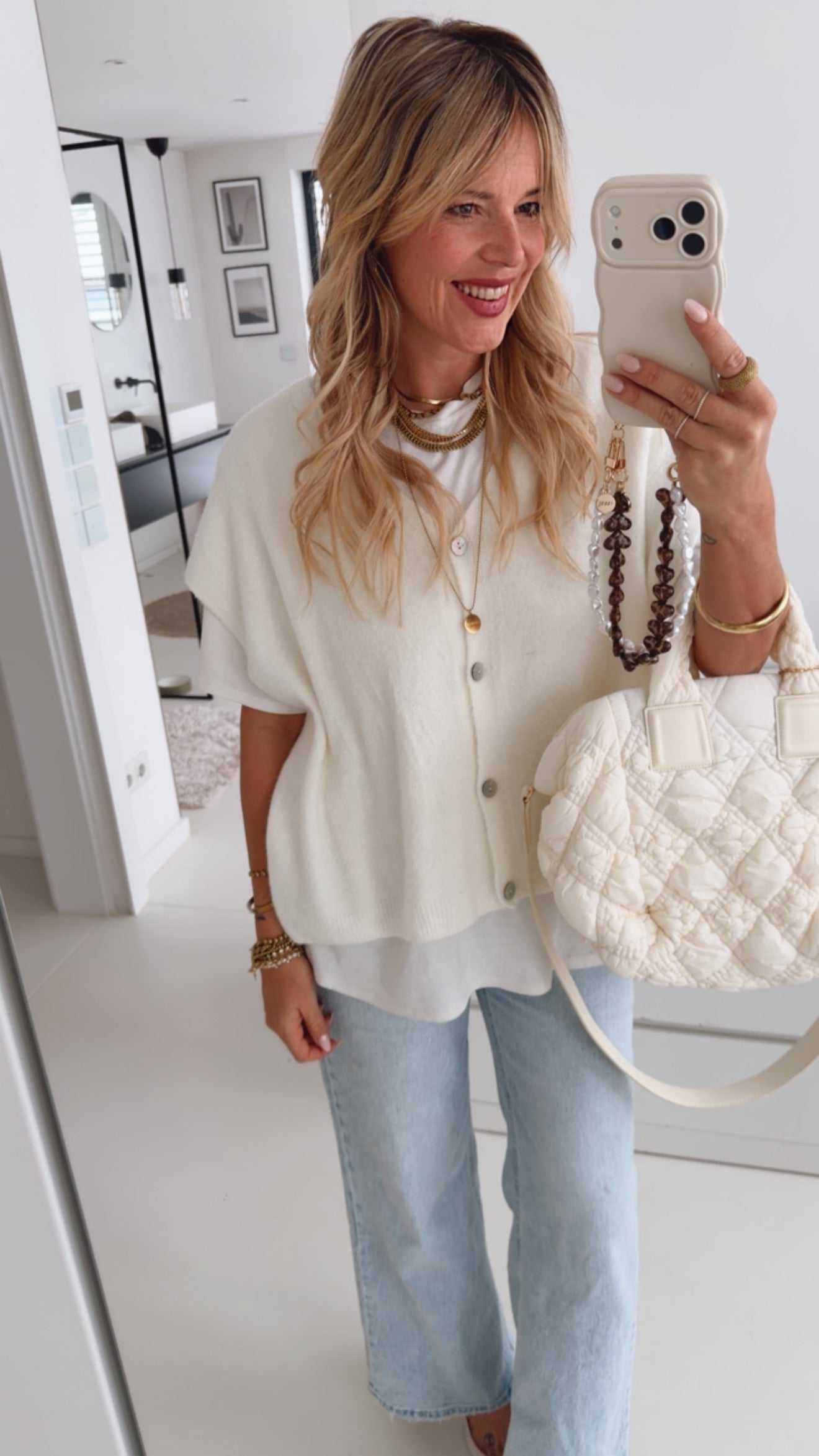 Oversize Strick Pullunder Buttons