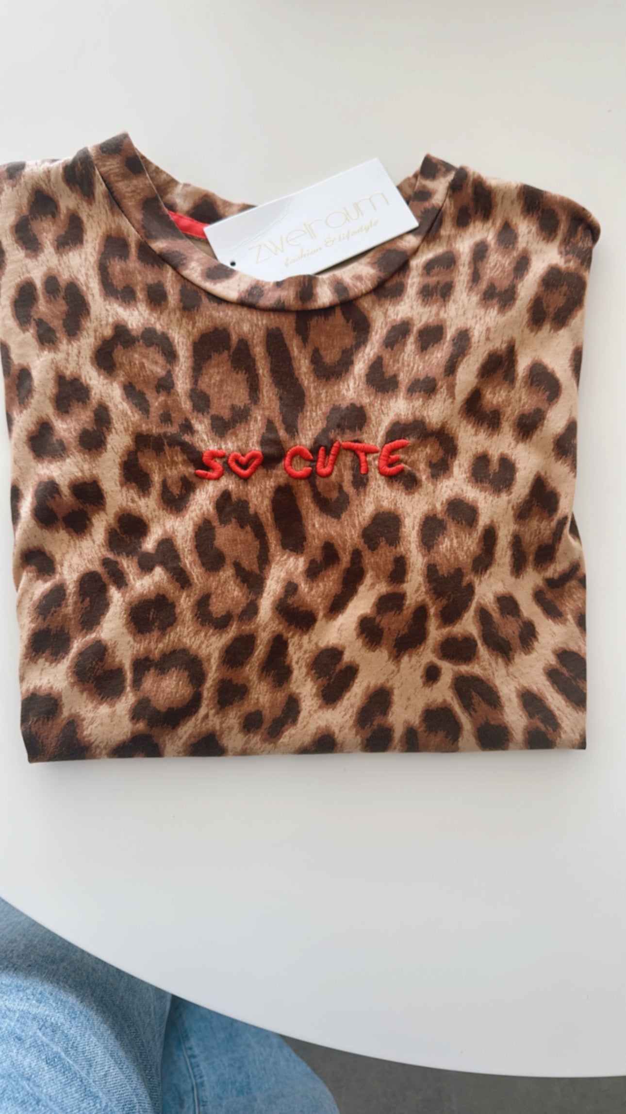 T-Shirt Leo "So Cute"
