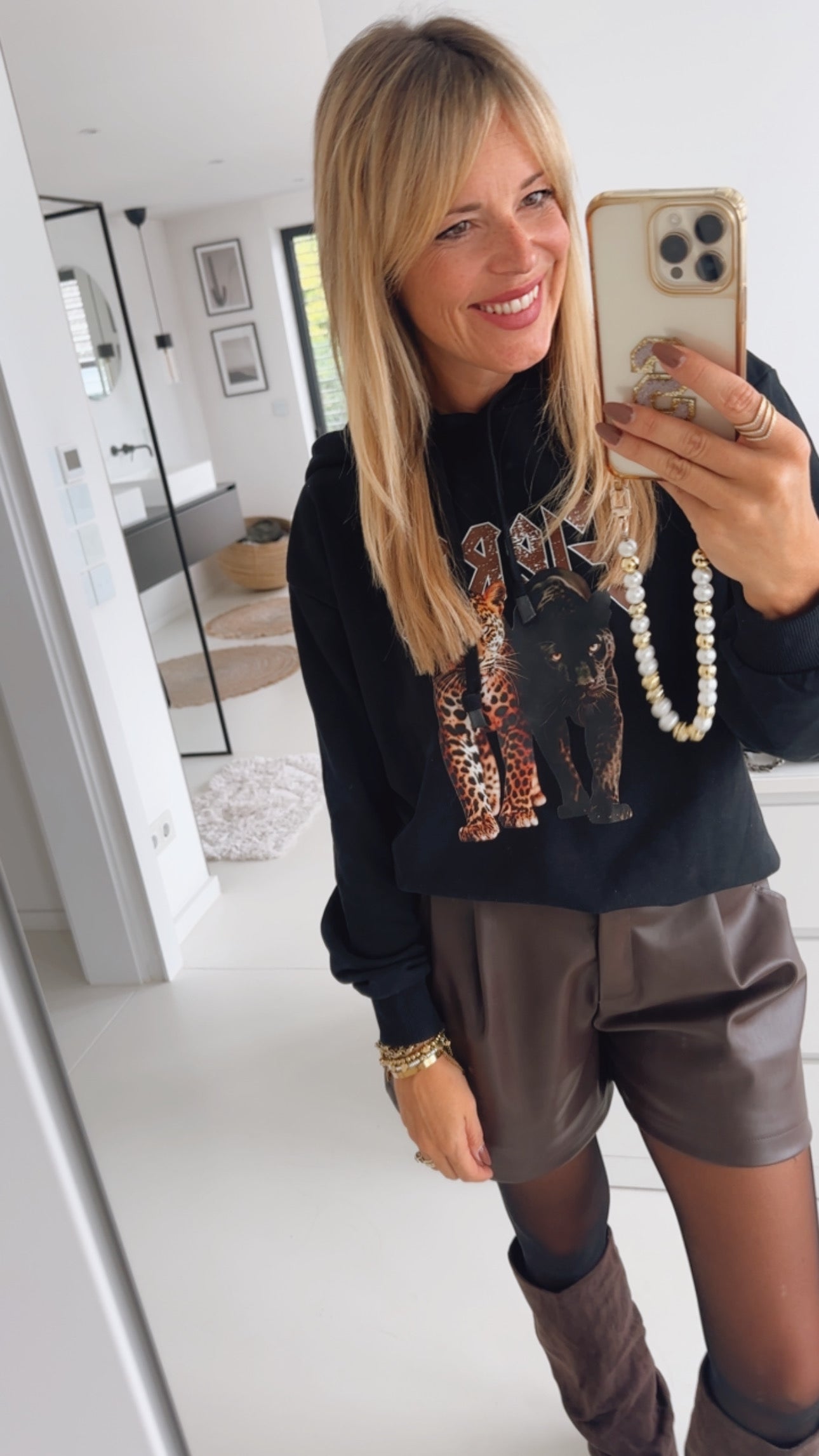 Sweat Pulli mit Kapuze