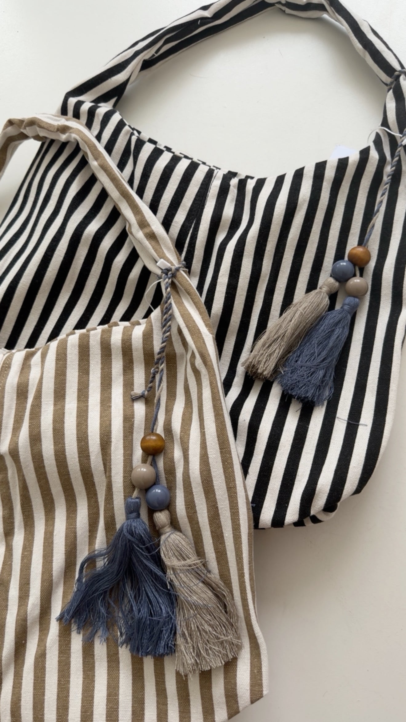 Streifen Beutel Pearl Details