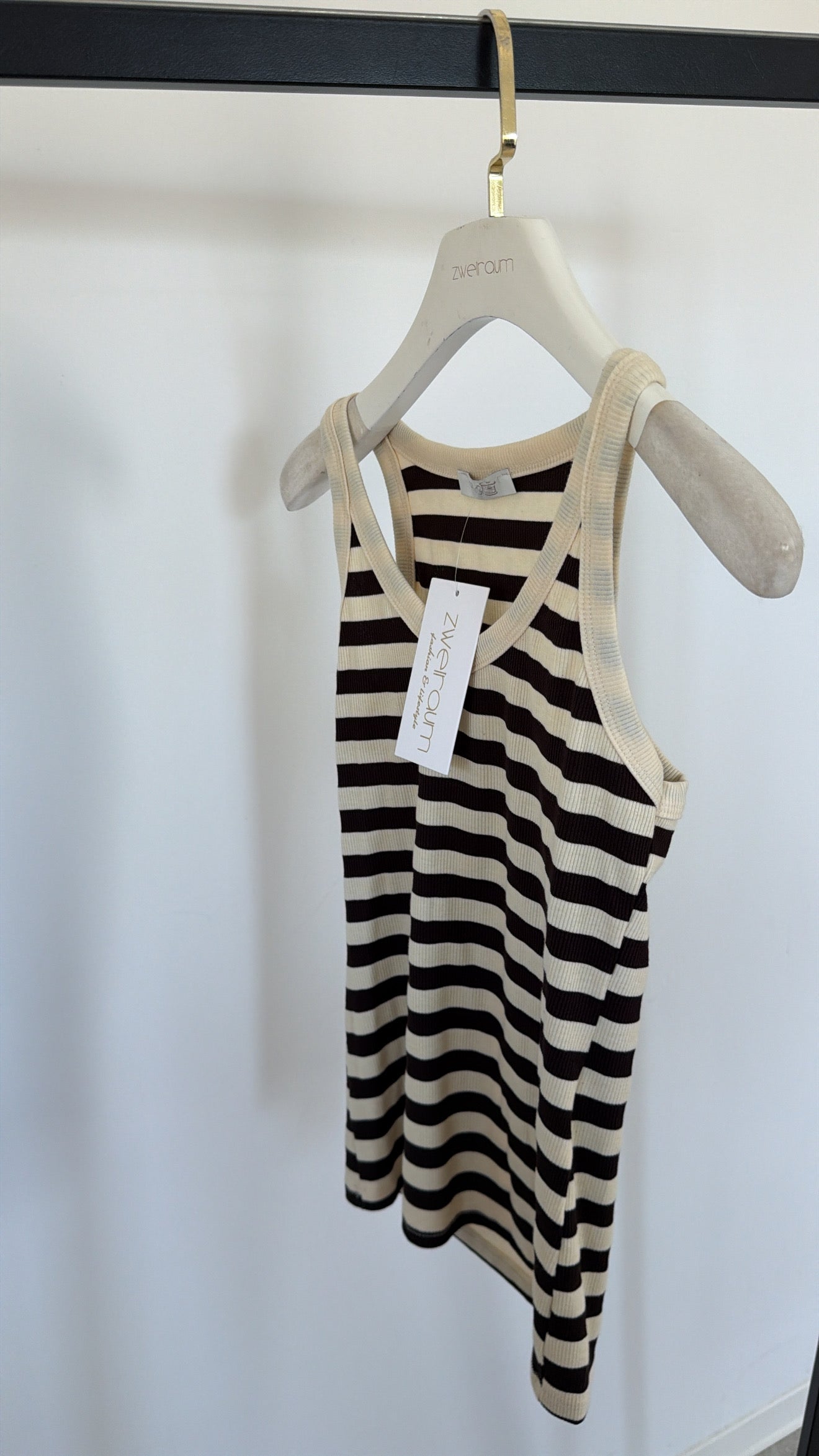 Tank Top Stripes Rounded V-Neck