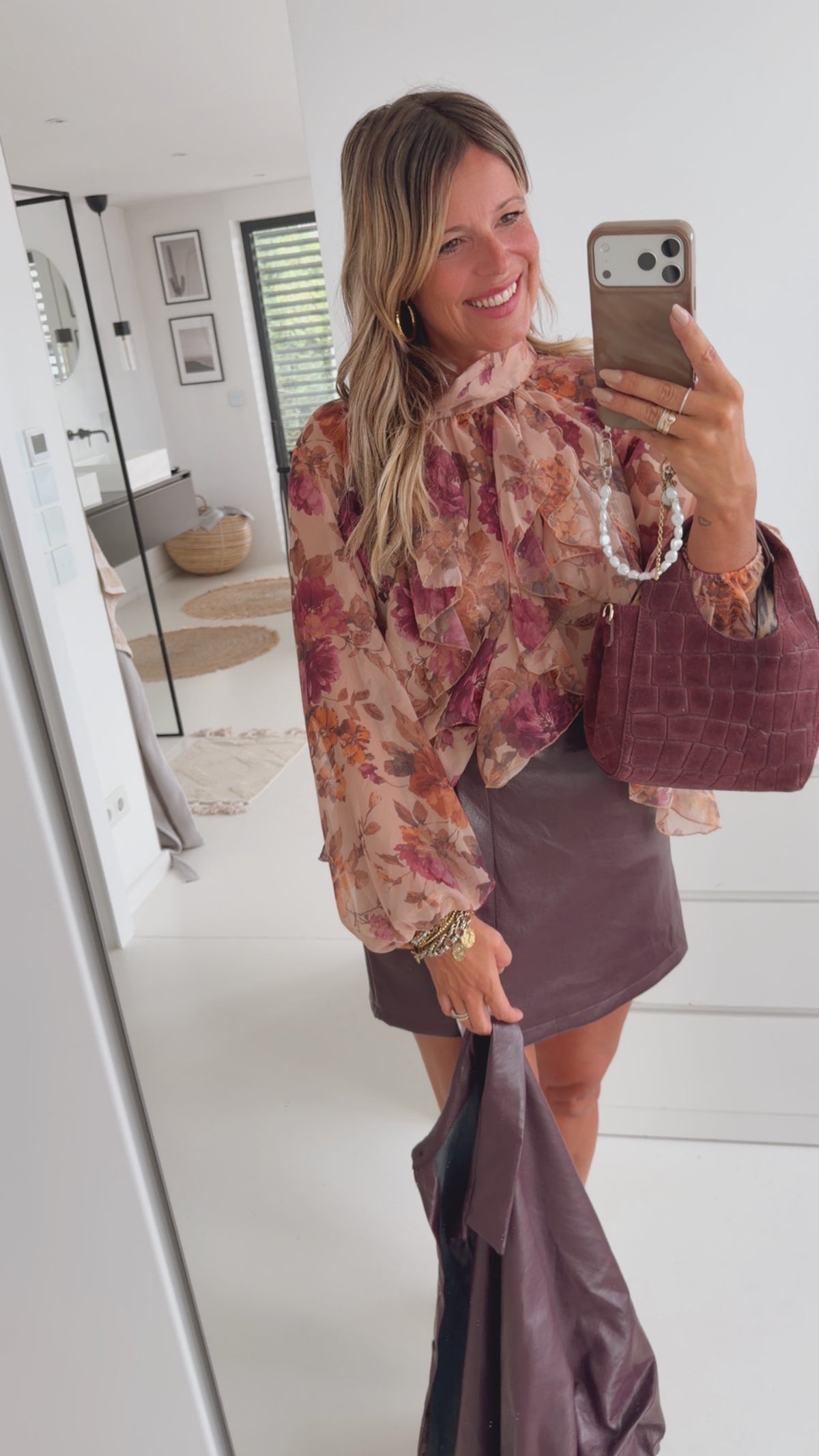 Sheer Bluse Dark Flower