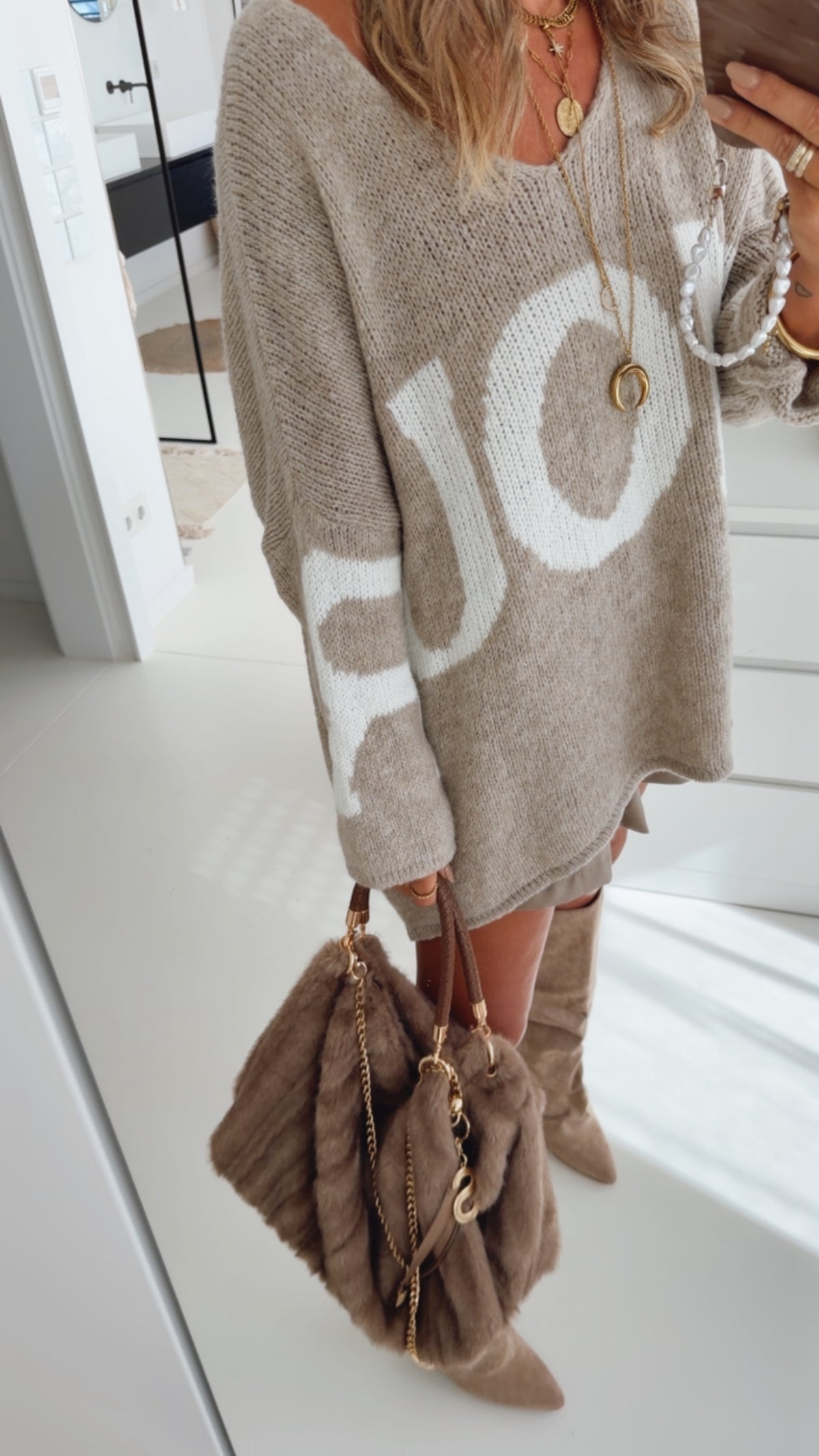Oversize Pulli Amour