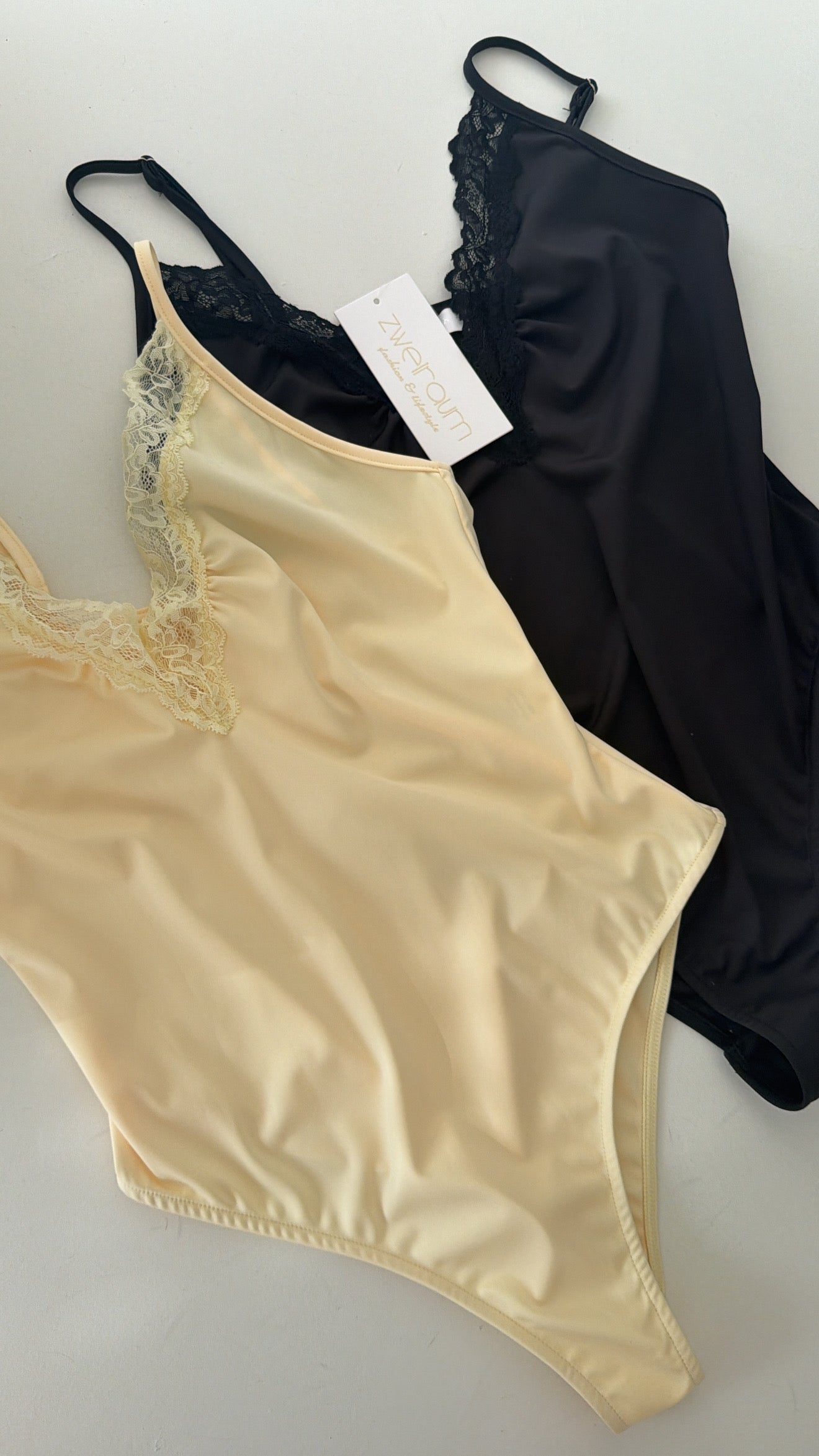 Body Lace Ausschnitt