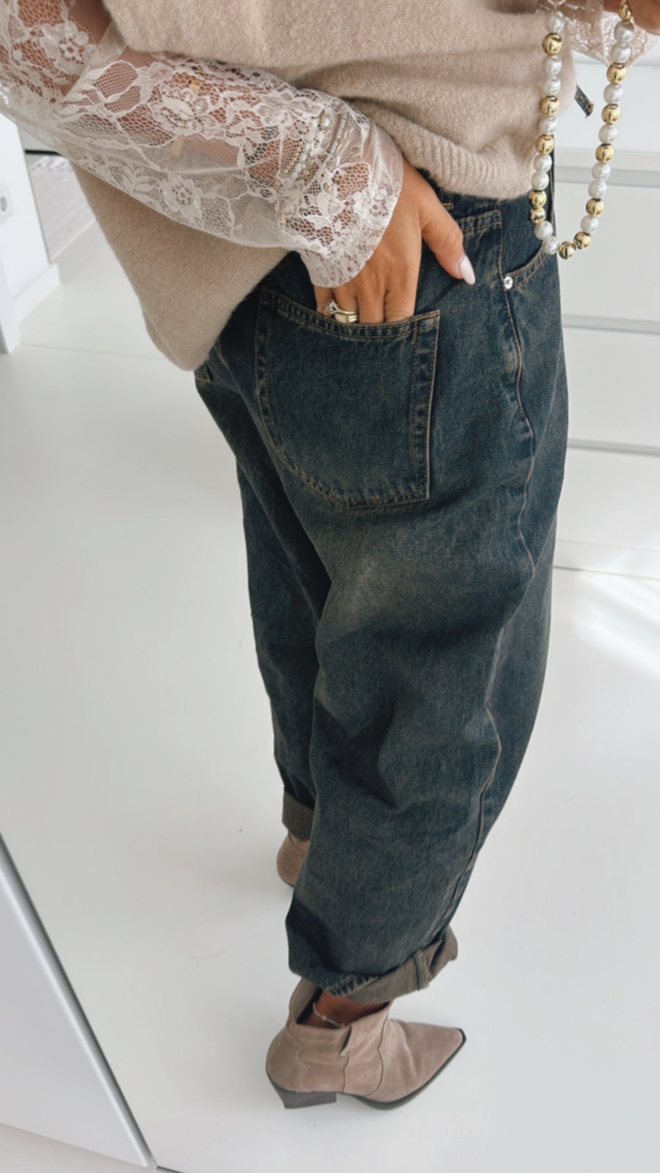 Jeans Hose mit Bindegürtel