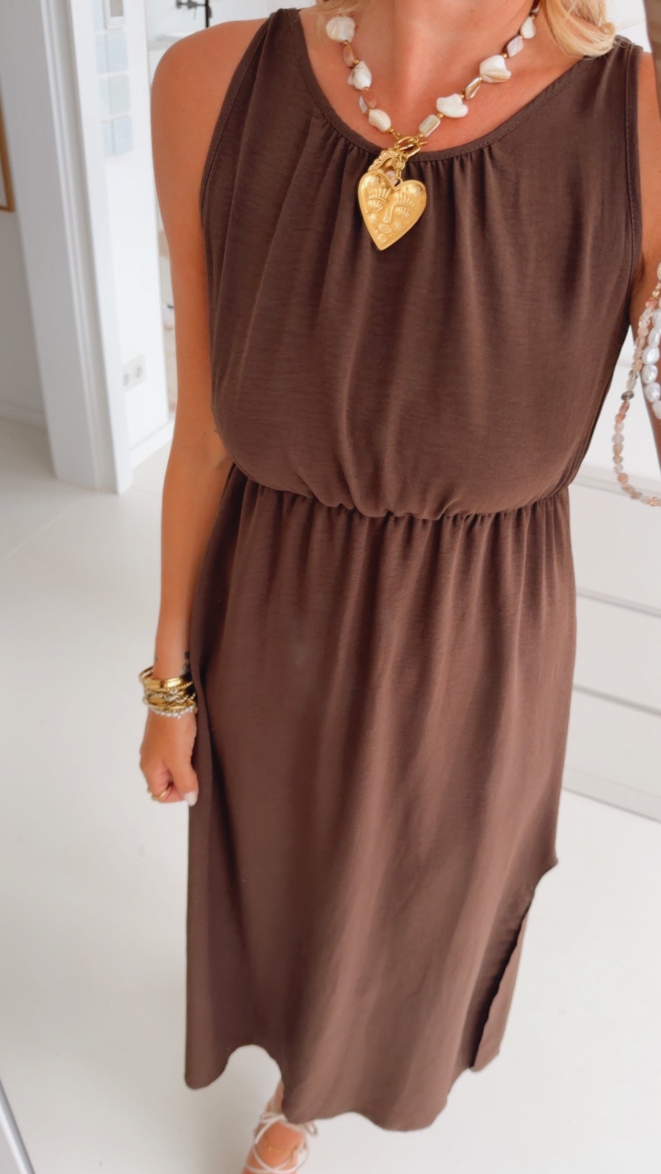 Kleid Twisted Shoulder