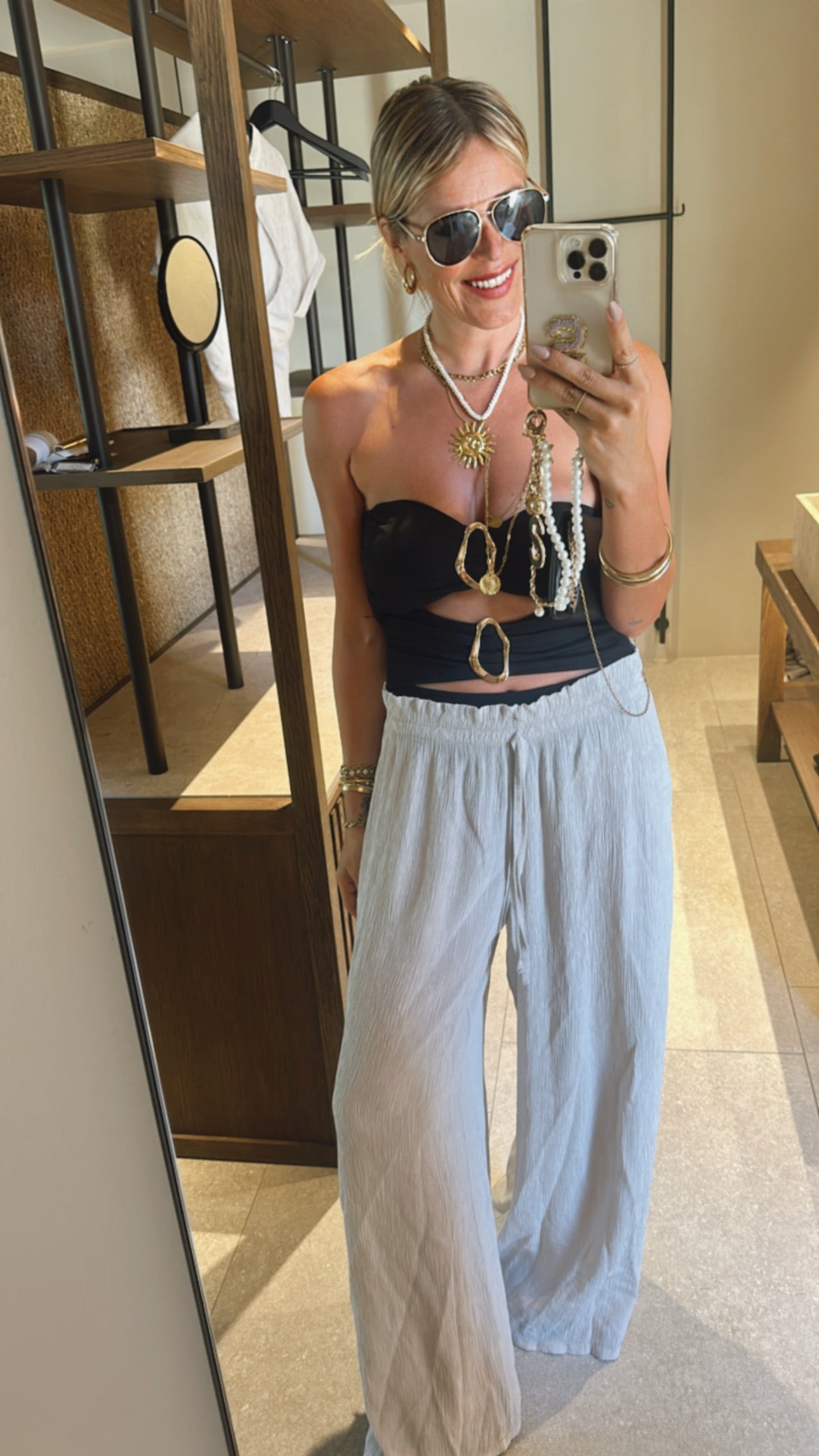 Body Cutouts mit Schnalle