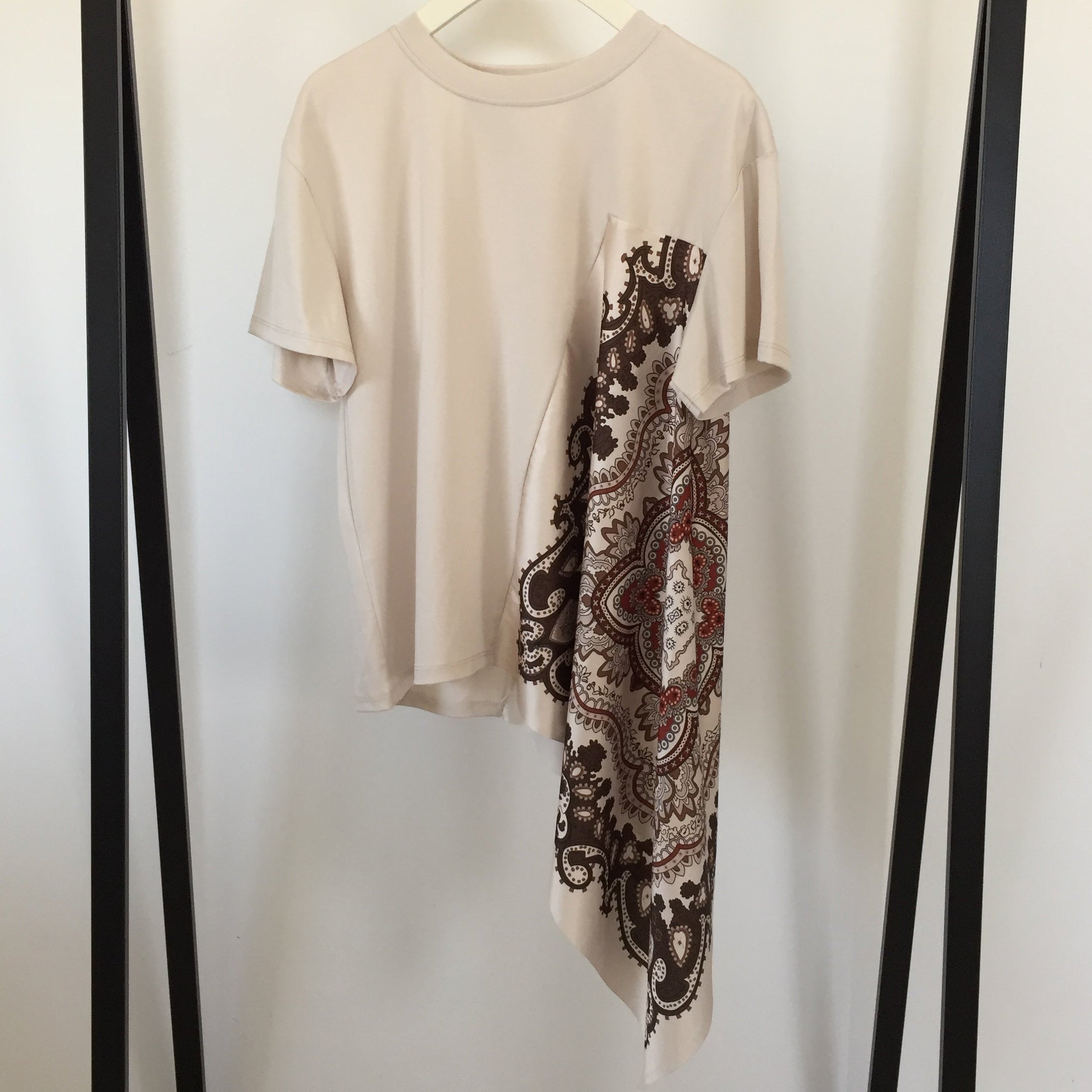Loose T-Shirt Asymmetrisch