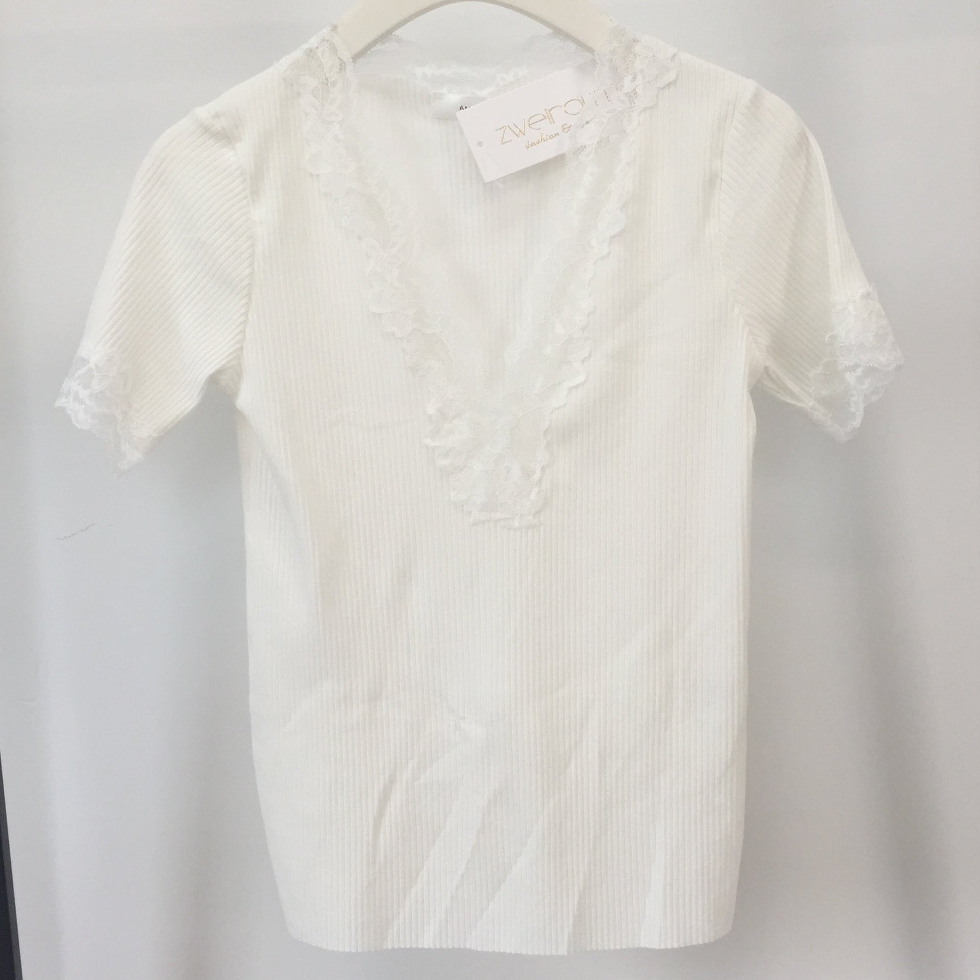 Ribbed Shirt Lace V-Neck