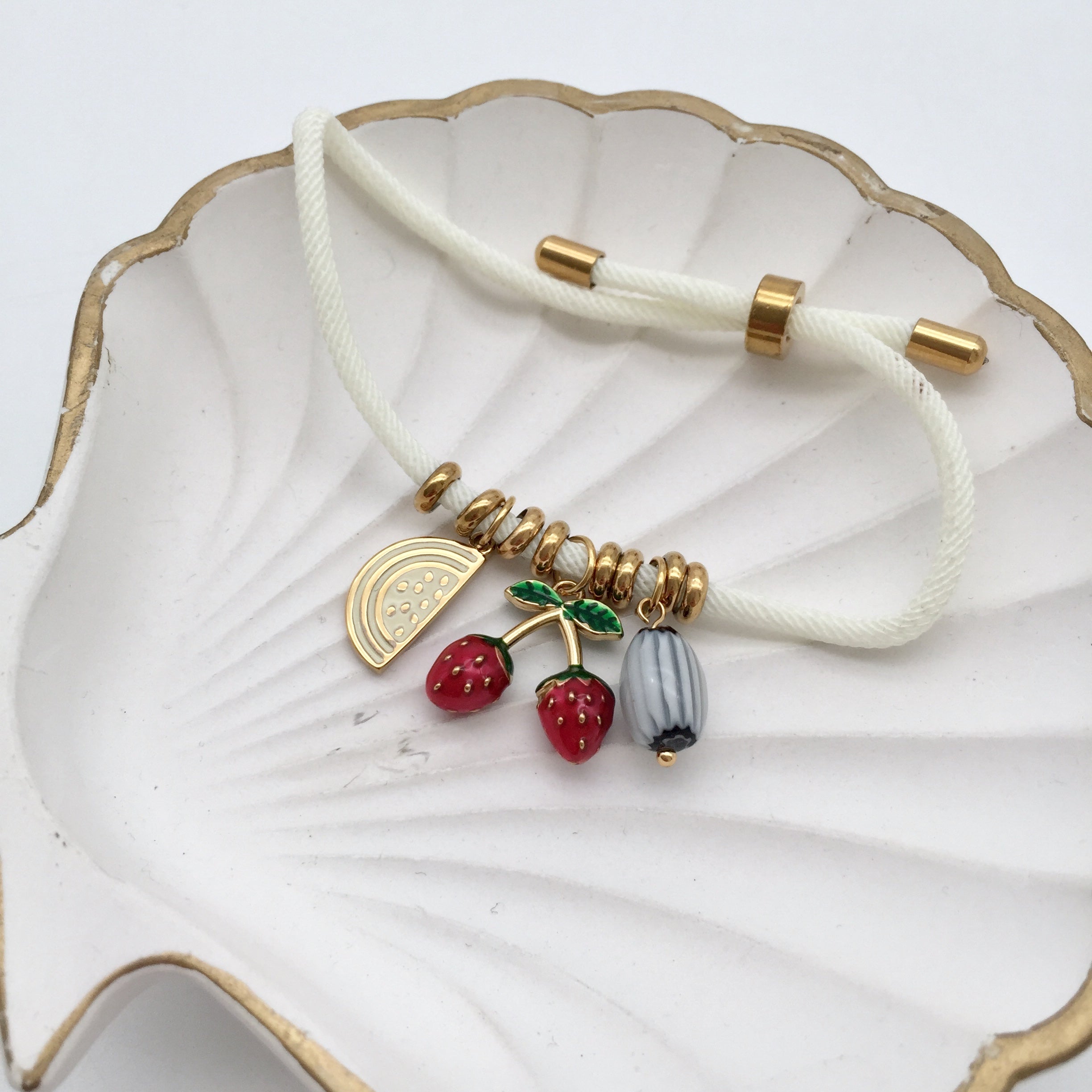 Detailed Charms Armband Summer Love