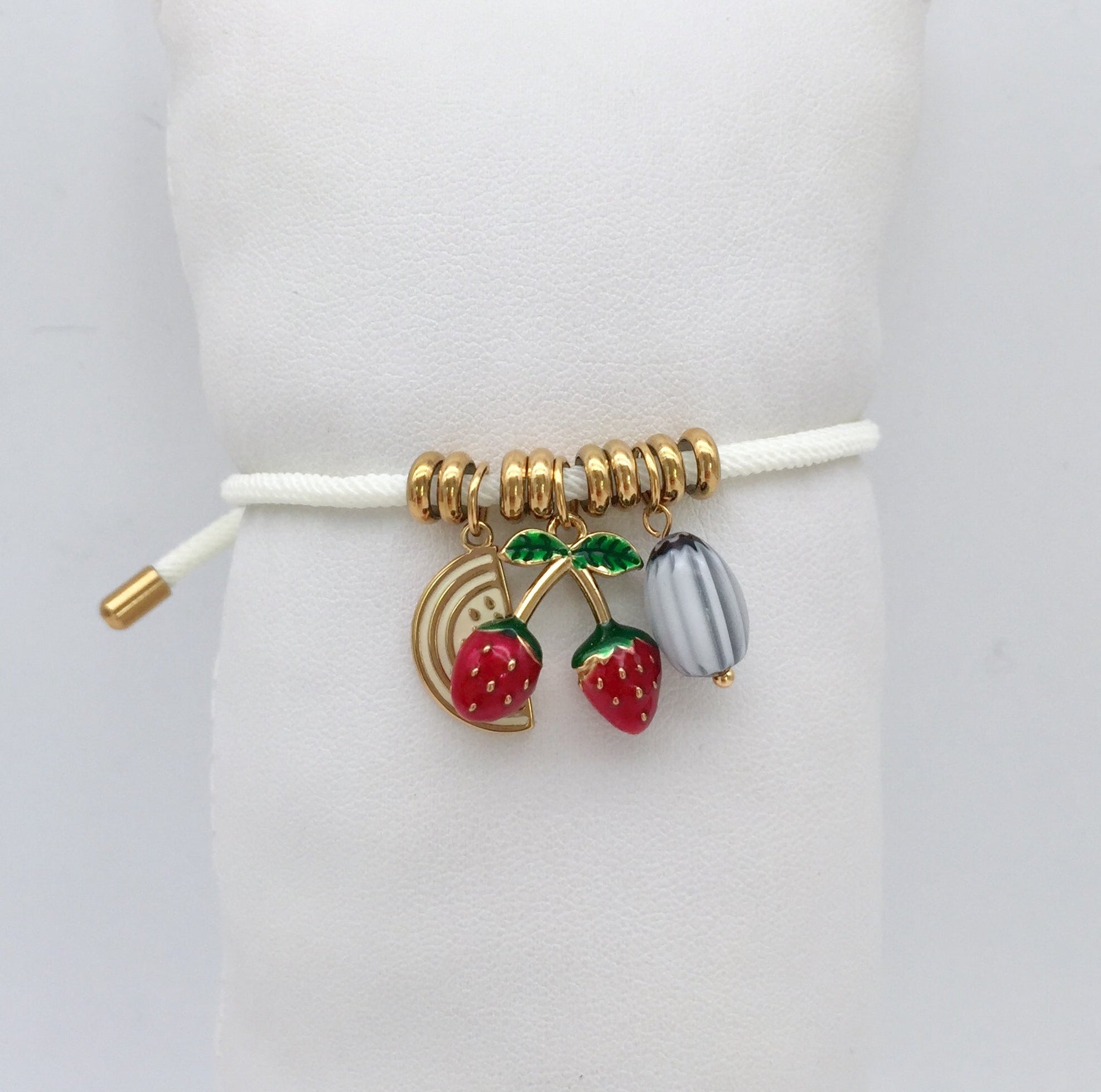 Detailed Charms Armband Summer Love