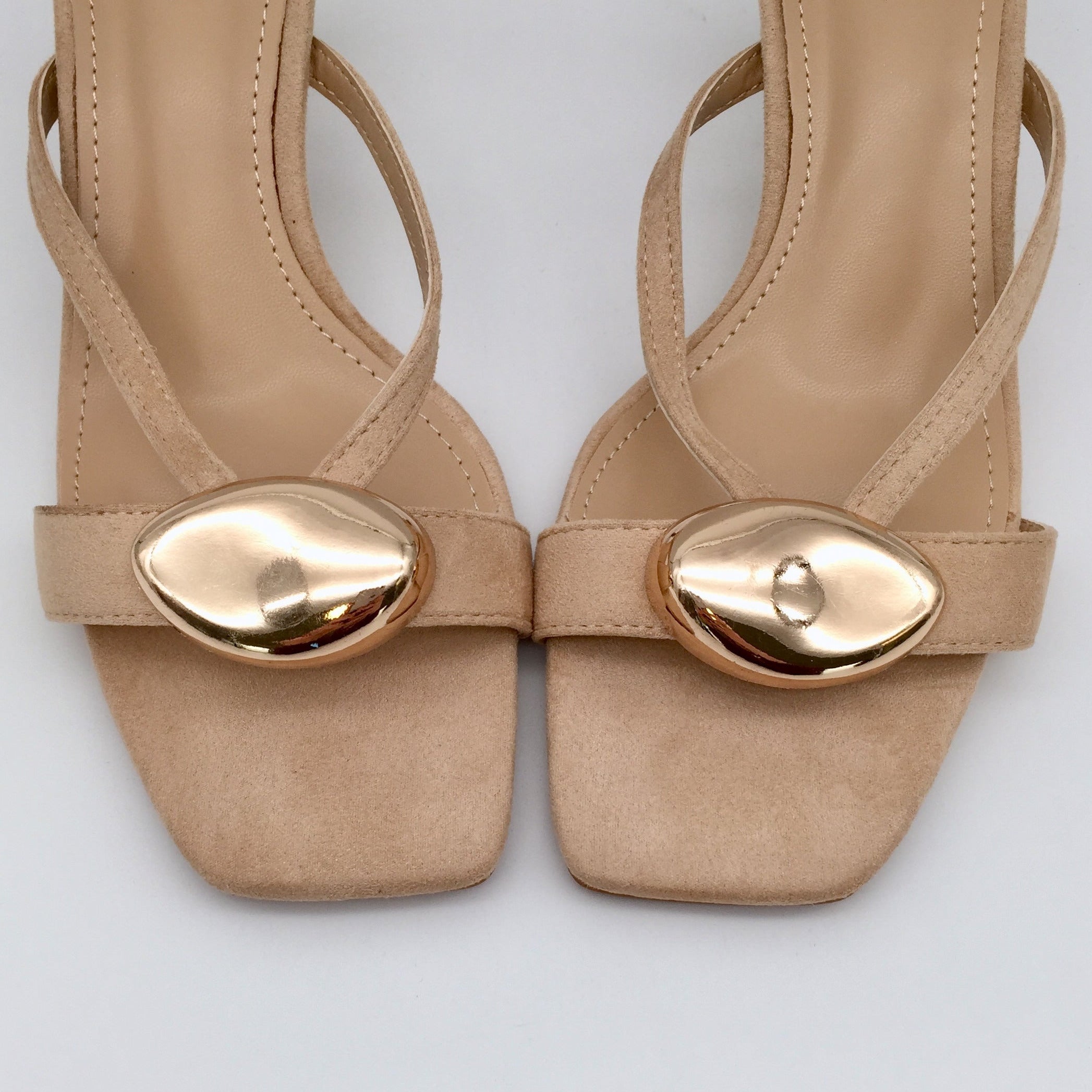 Heel Sandale Golden Ornament
