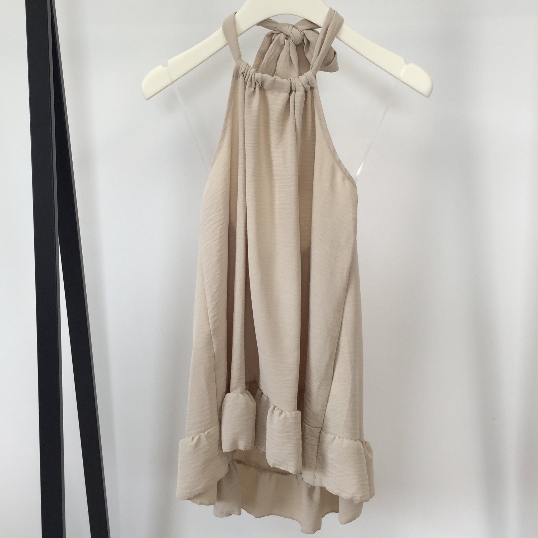 Neckholder Top mit Volants