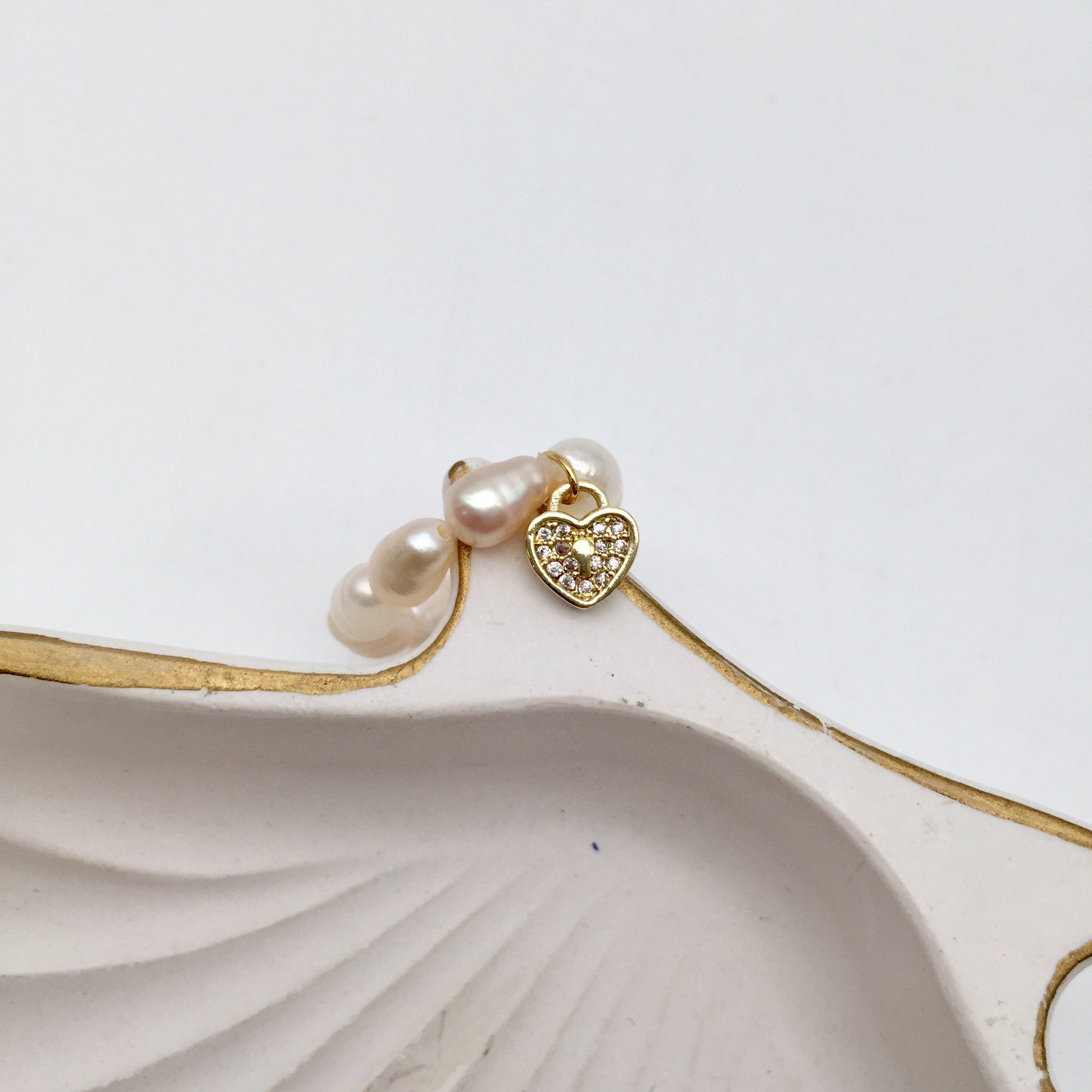 Ring Pearls mit Herz Anhänger