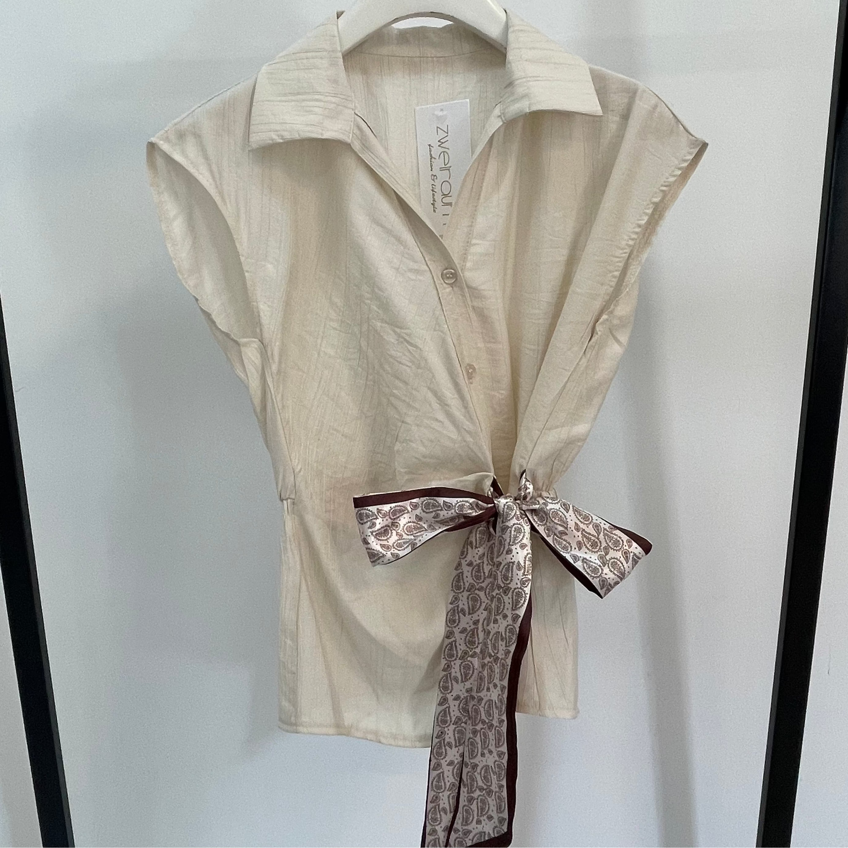 Structured Bluse Side Tie