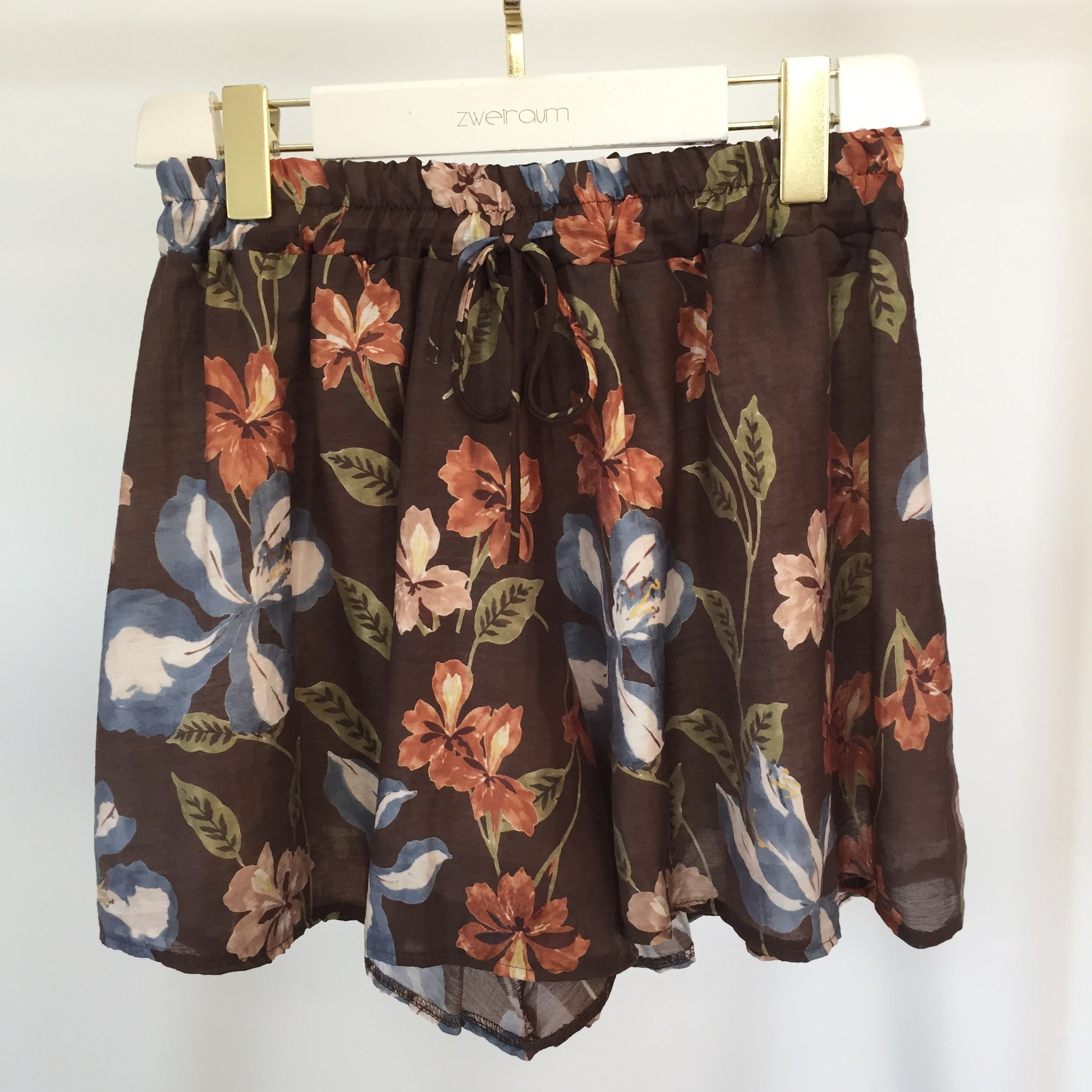 Luftige Flower Shorts