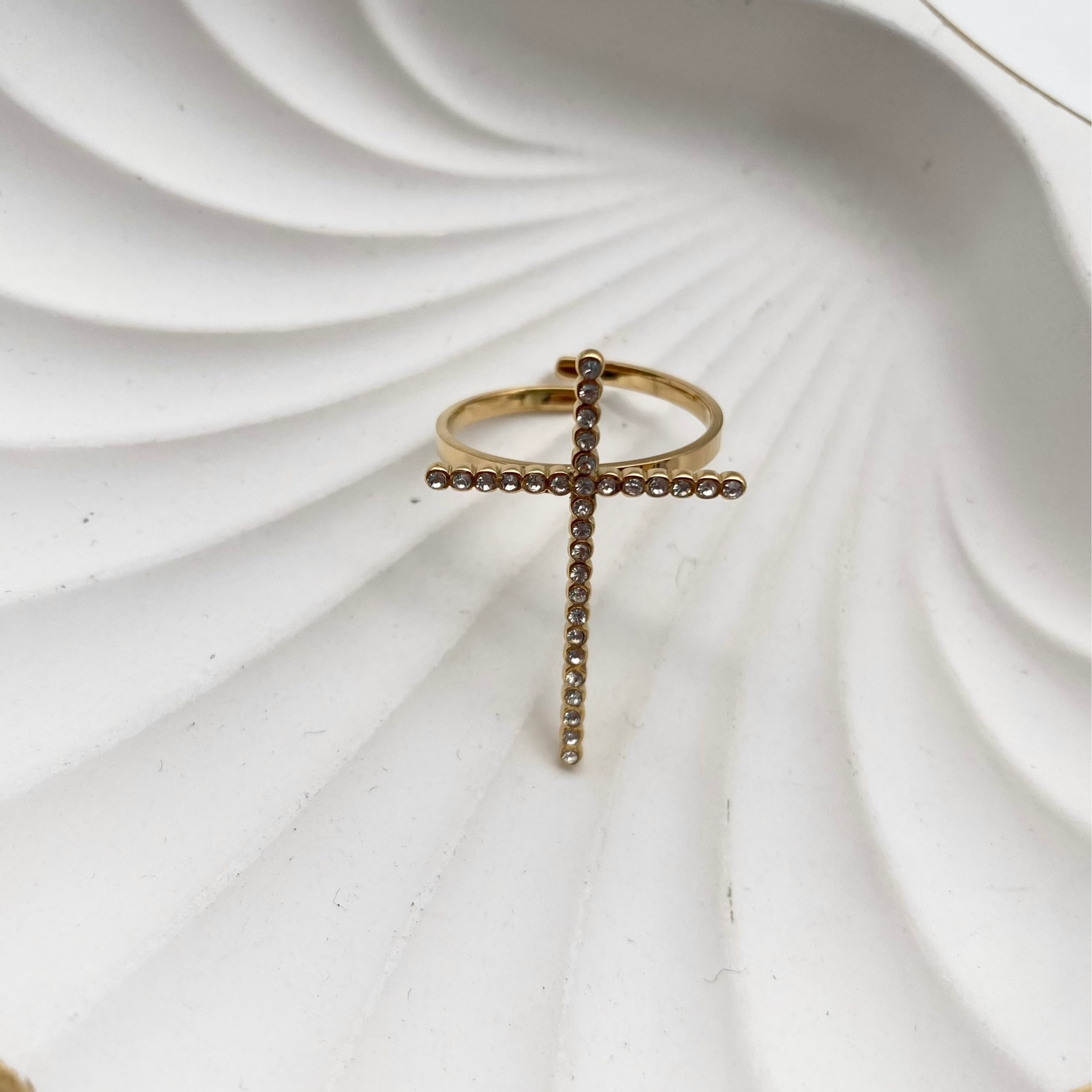 Ring Cross Sparkle