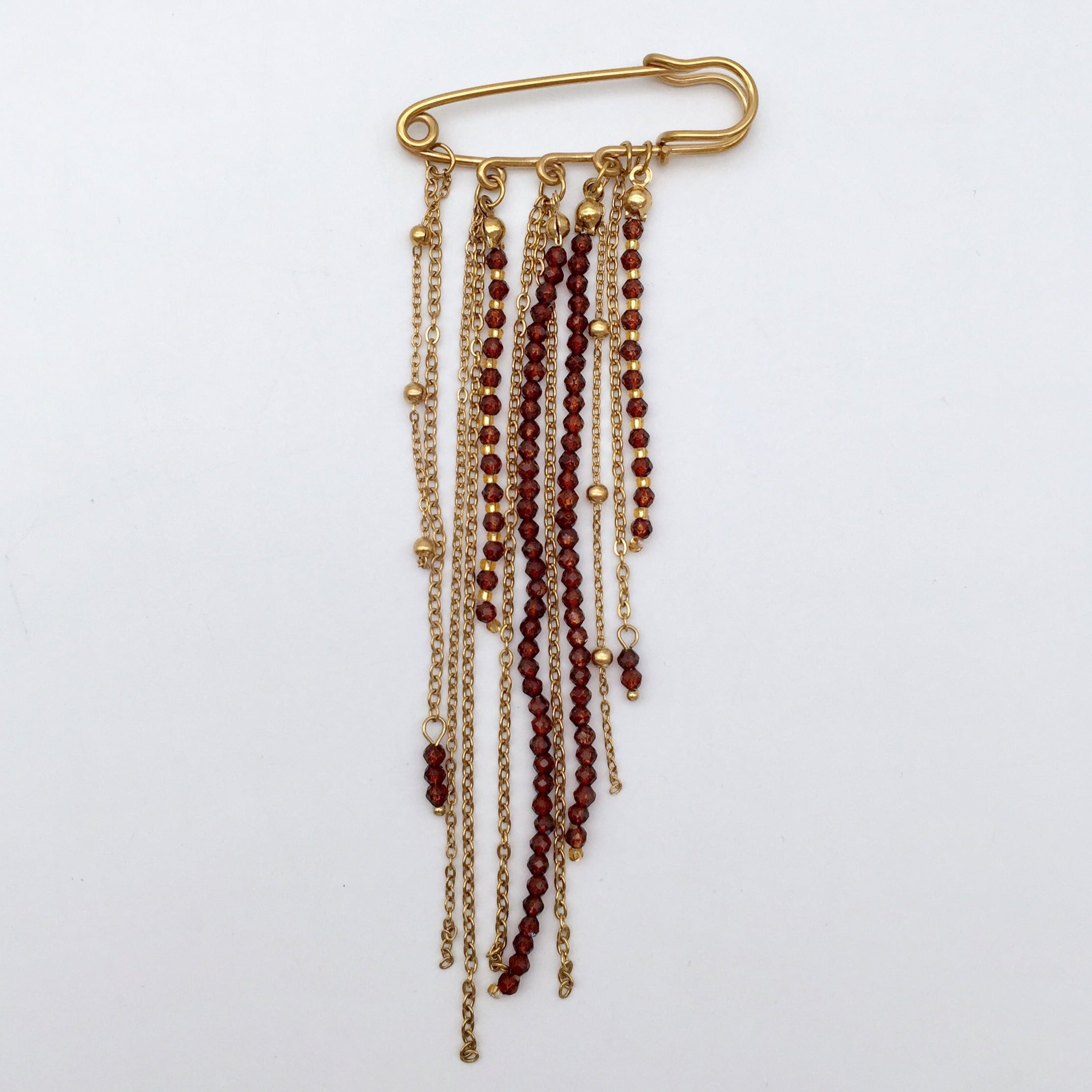 Anstecker Hanging Chains