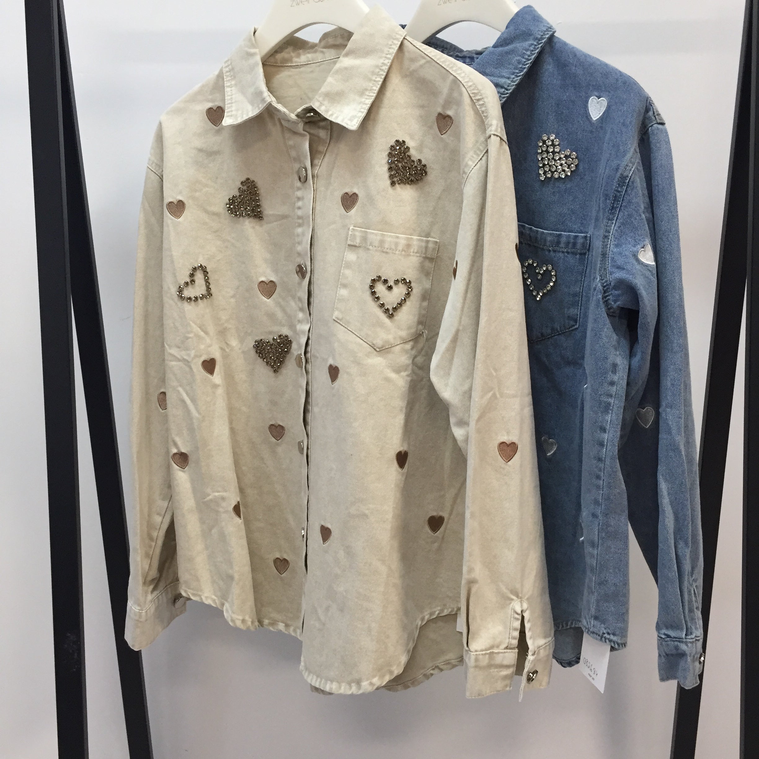 Jeans Hemd Different Hearts