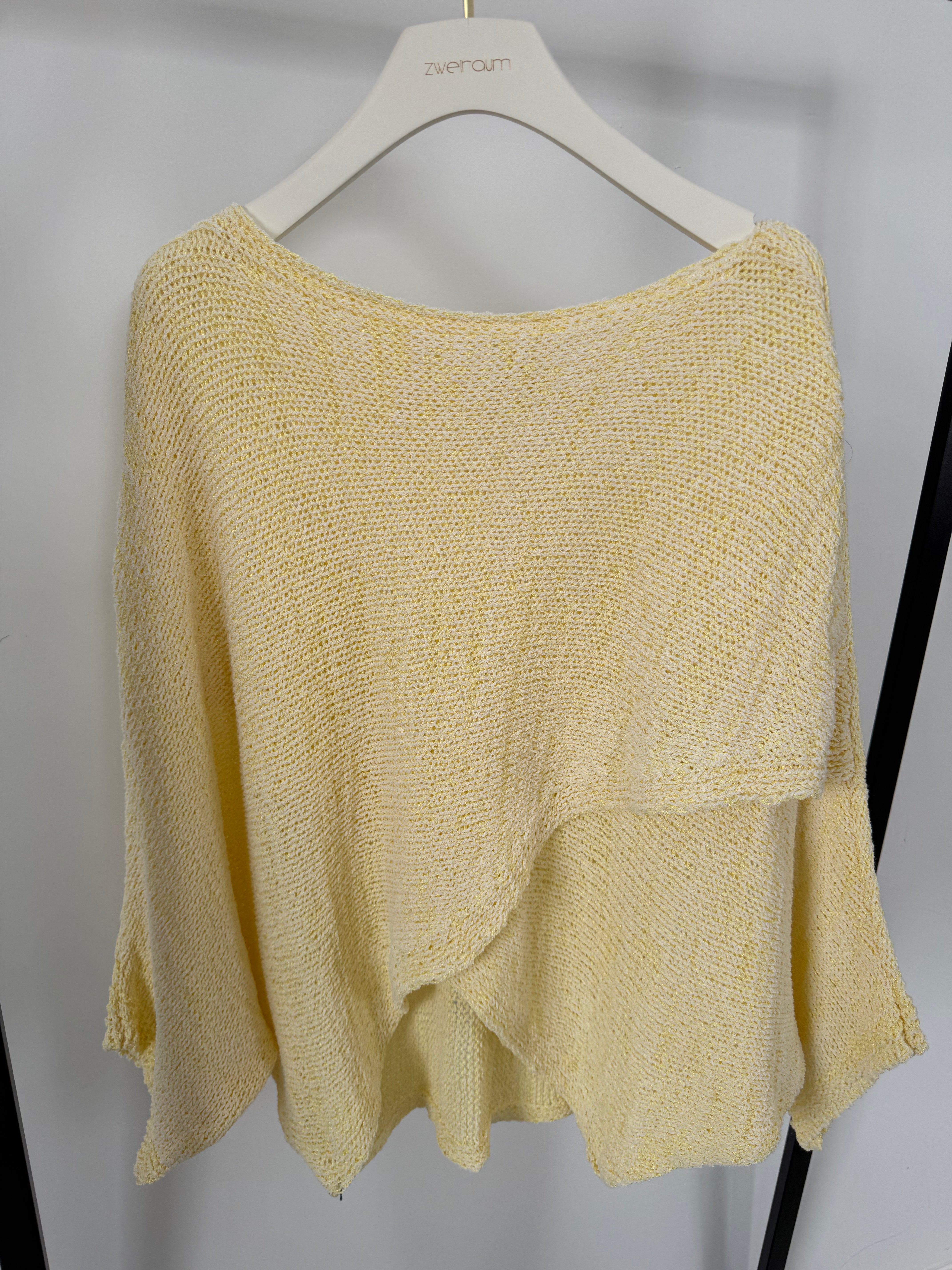 Knit Pulli Front Wrapped