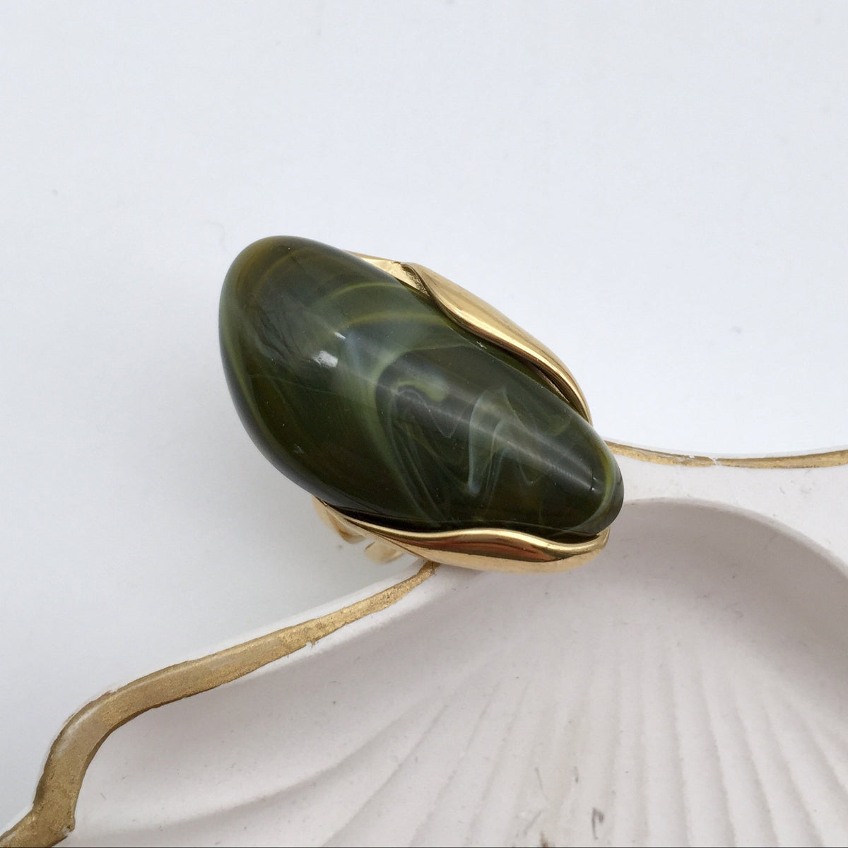 Ring Amber