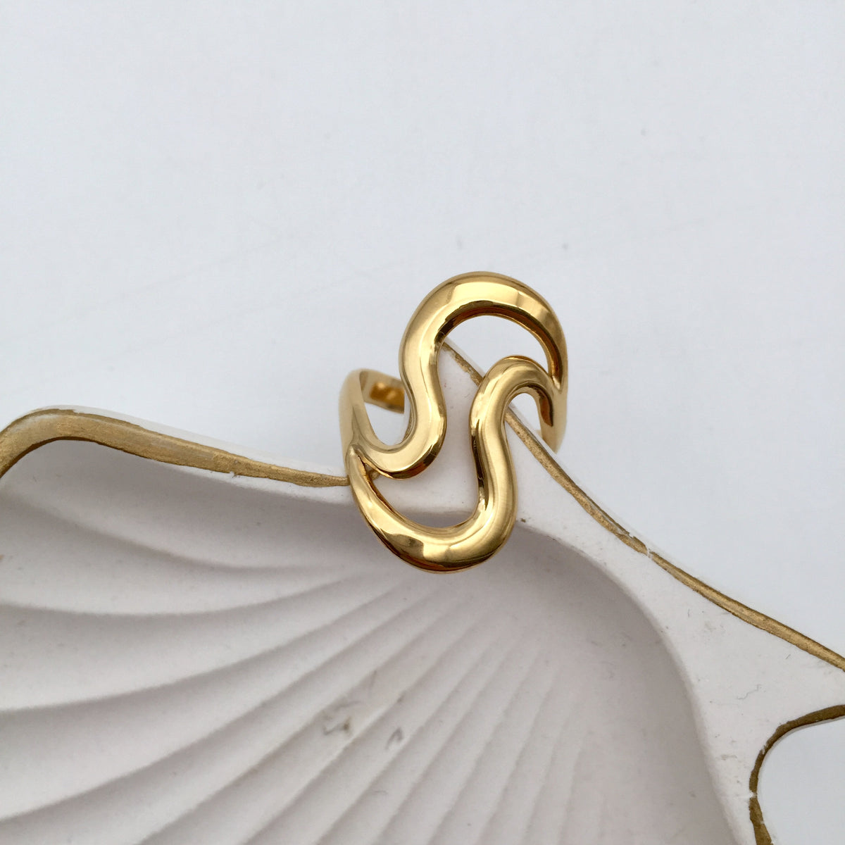Ring Squiggle