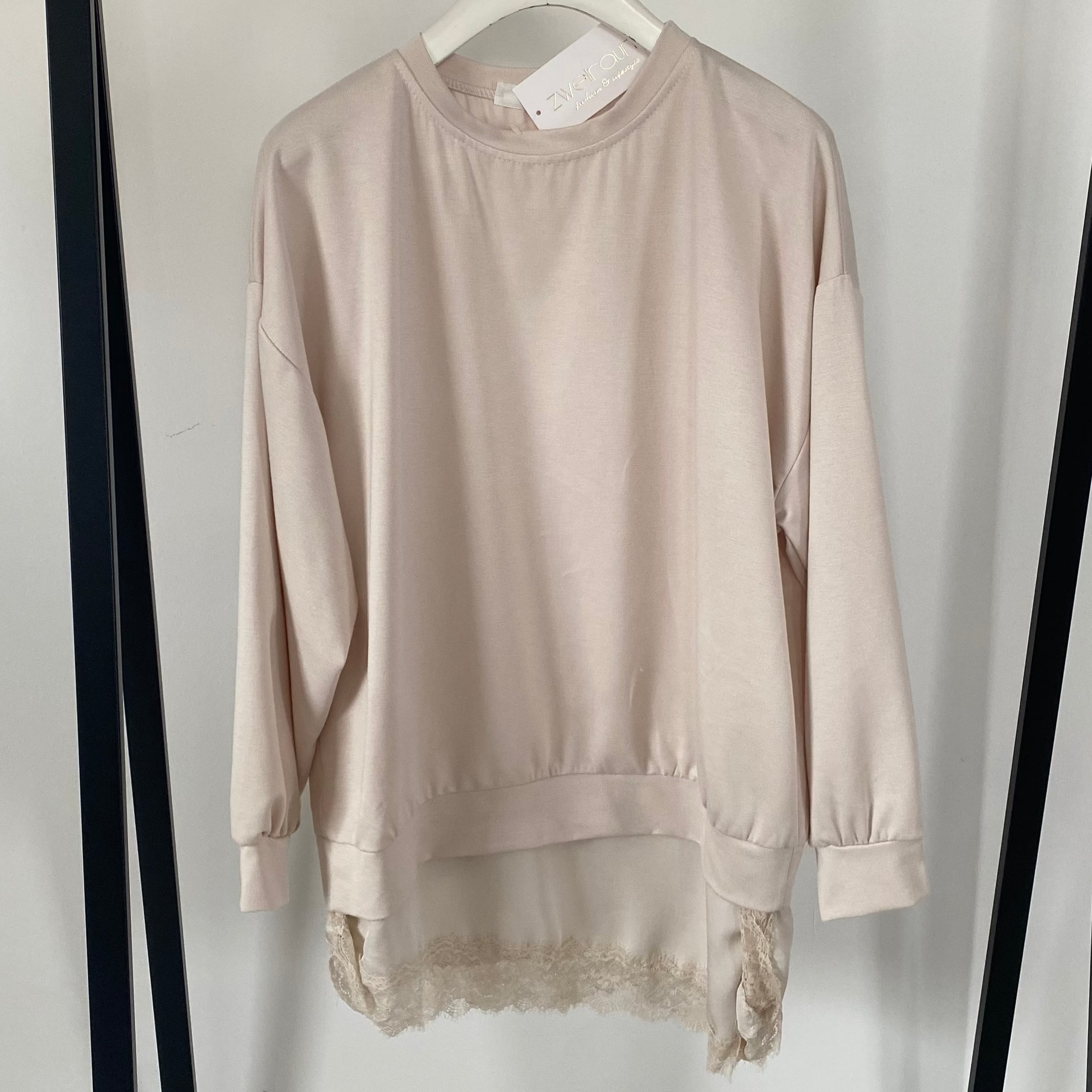 Long Pulli mit Spitze
