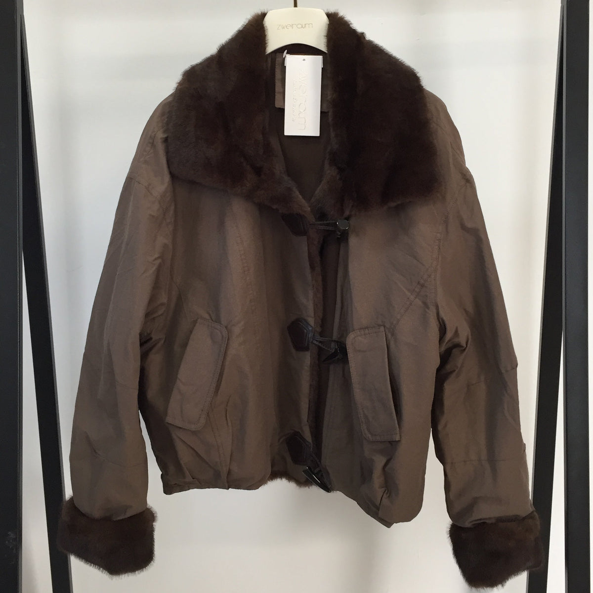 Fell Jacke Buttons
