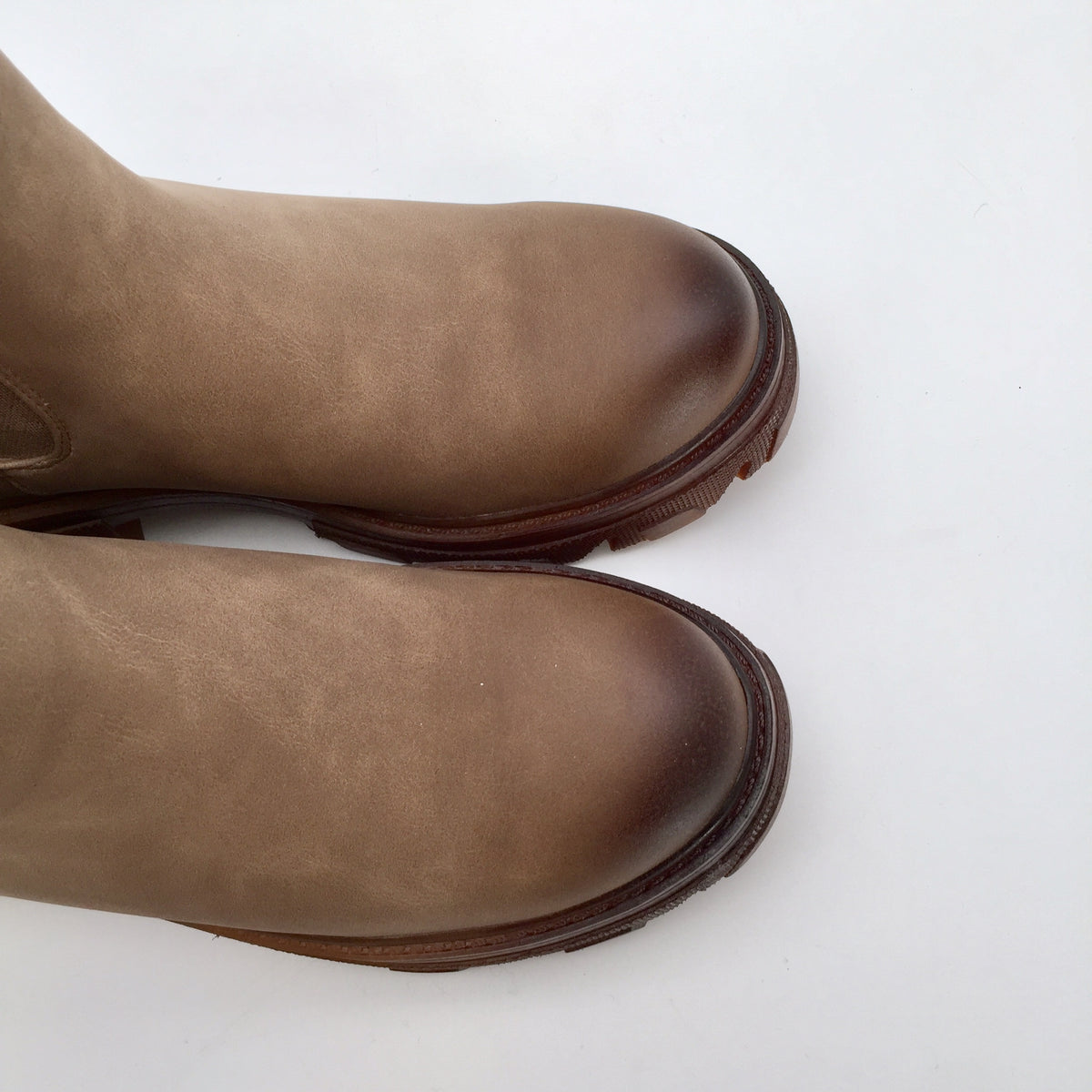 Boots Faded Front